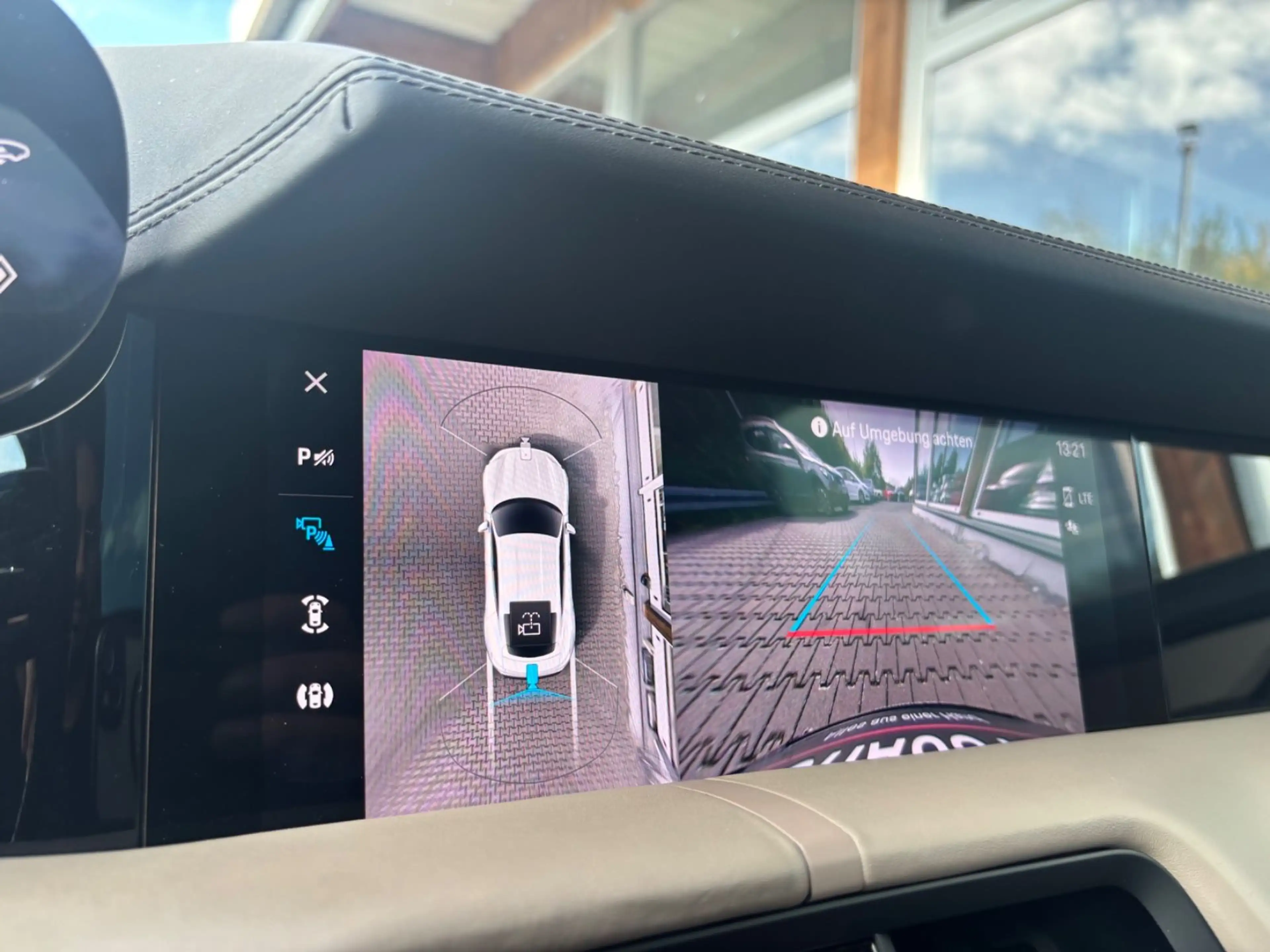 Porsche Taycan 4S Surround View Pano Bose Mission E — photo 11