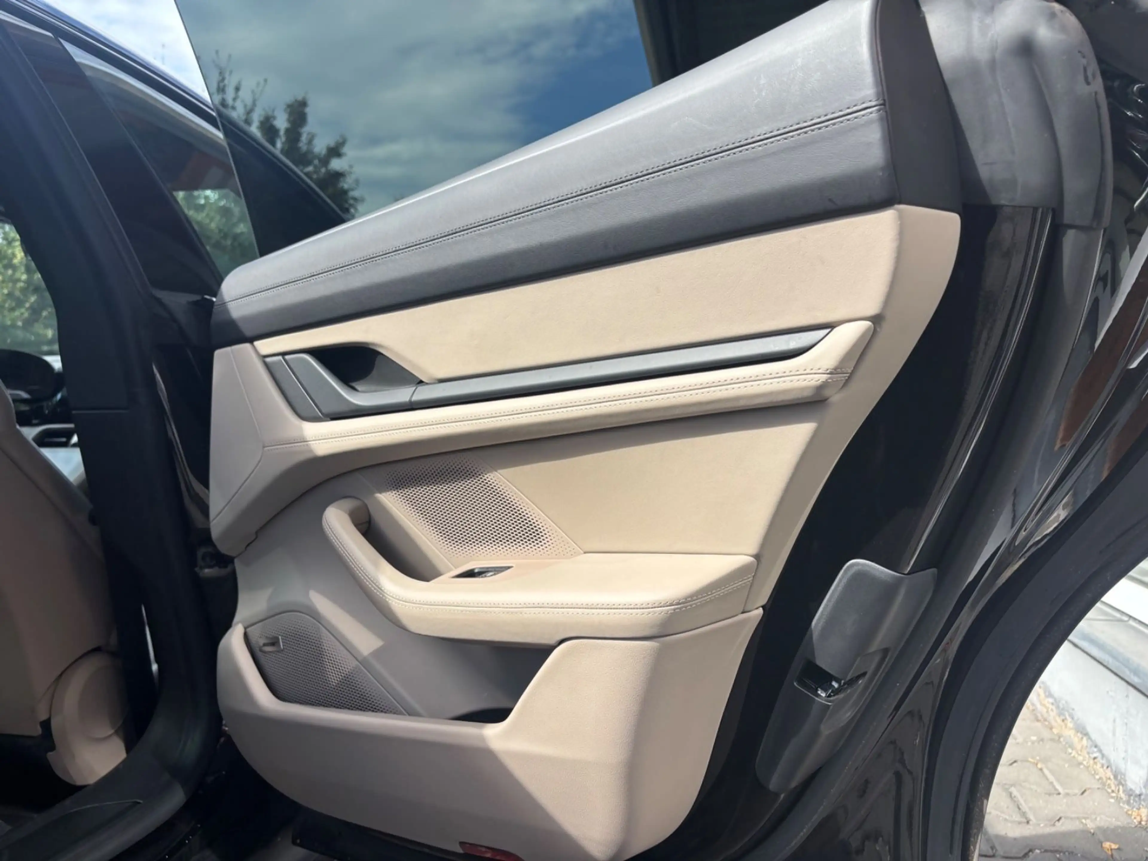 Porsche Taycan 4S Surround View Pano Bose Mission E — photo 19