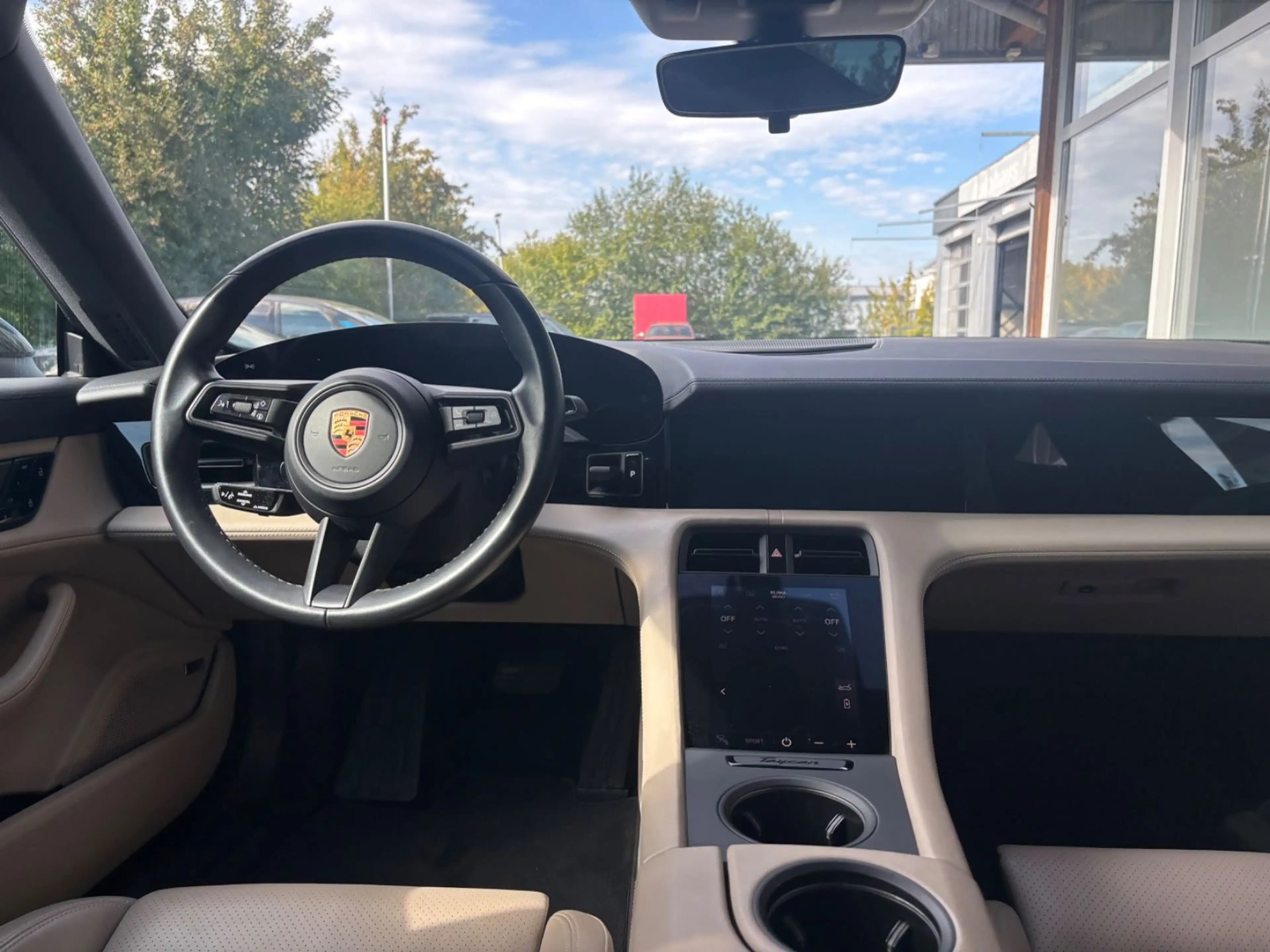 Porsche Taycan 4S Surround View Pano Bose Mission E — photo 8