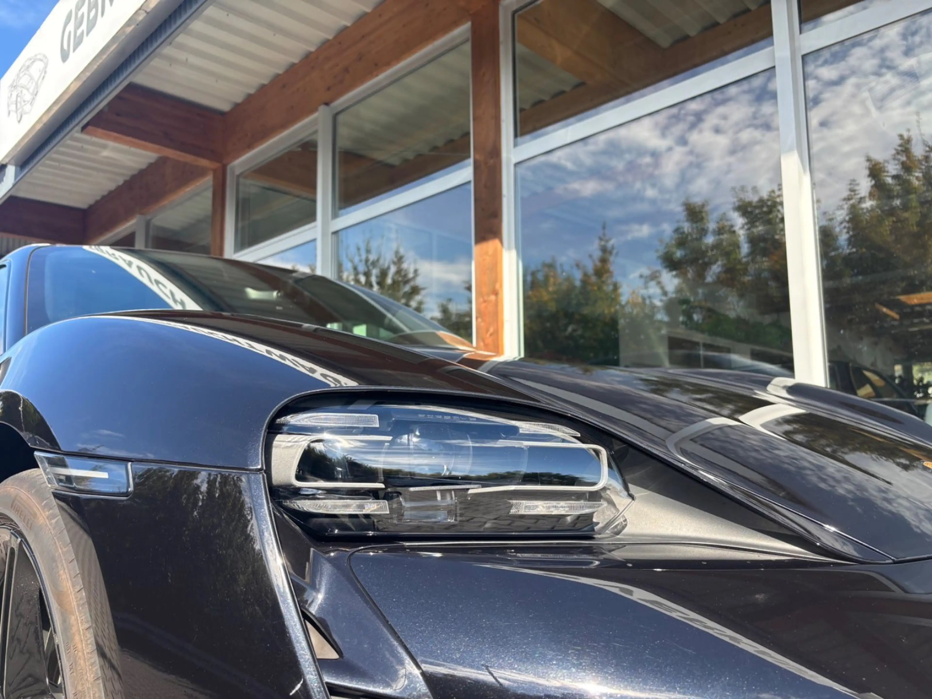 Porsche Taycan 4S Surround View Pano Bose Mission E — photo 24