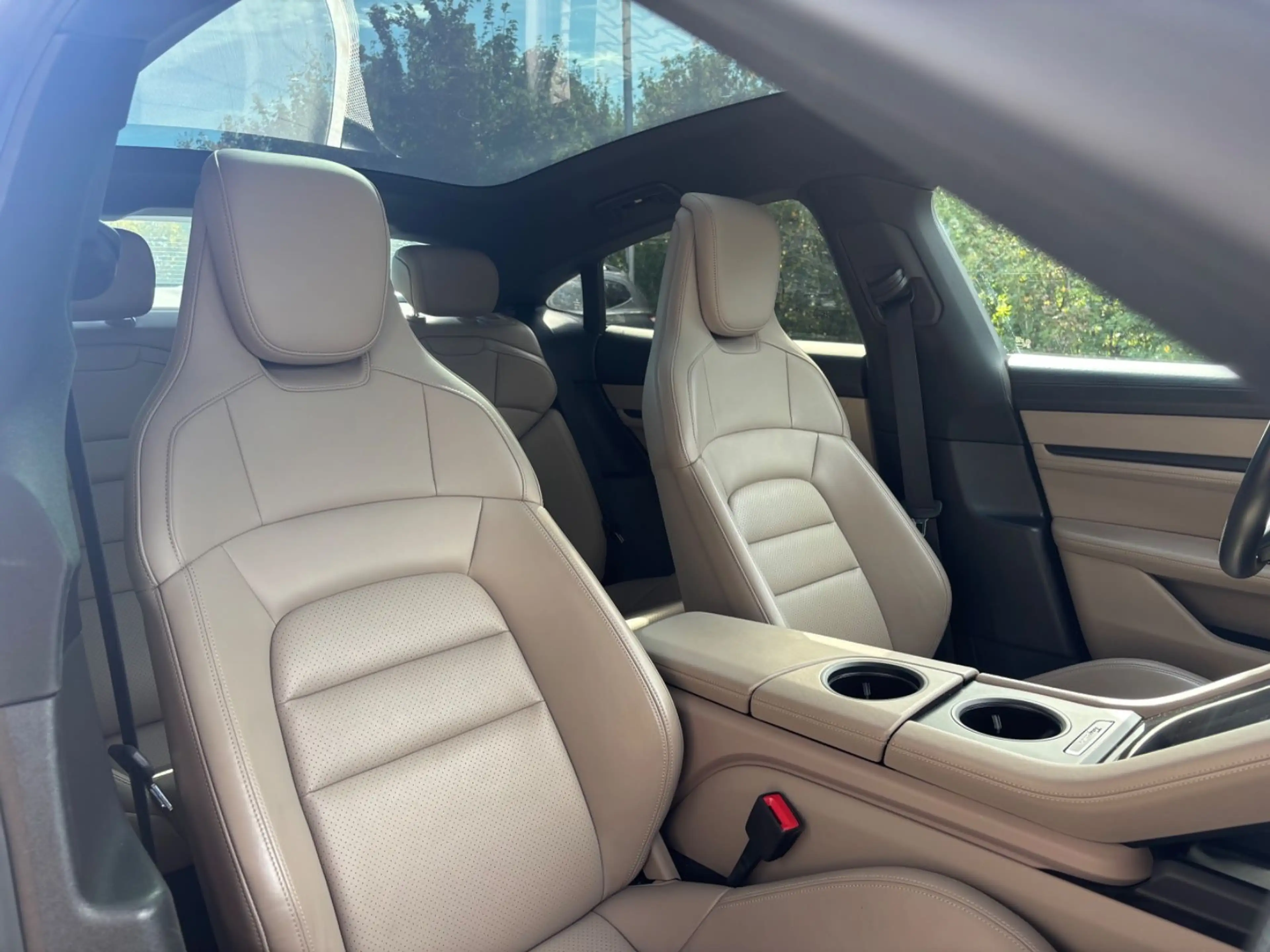 Porsche Taycan 4S Surround View Pano Bose Mission E — photo 15