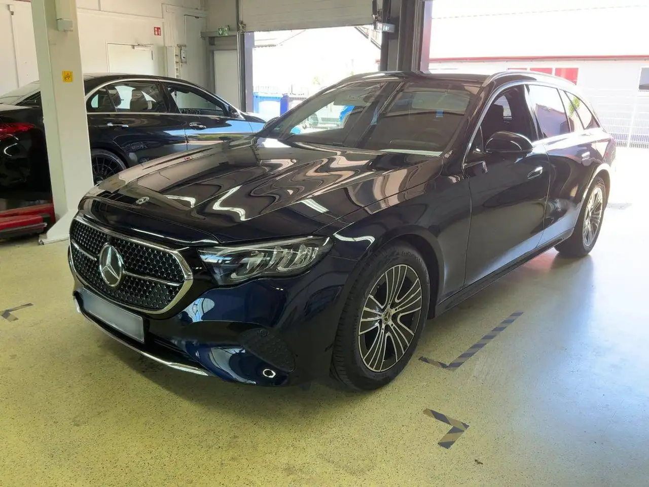 Mercedes-Benz E 200