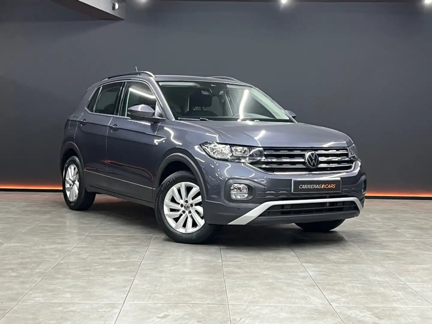 Volkswagen T-Cross 1.0 TSI Advance DSG7 81kW Gris - 1