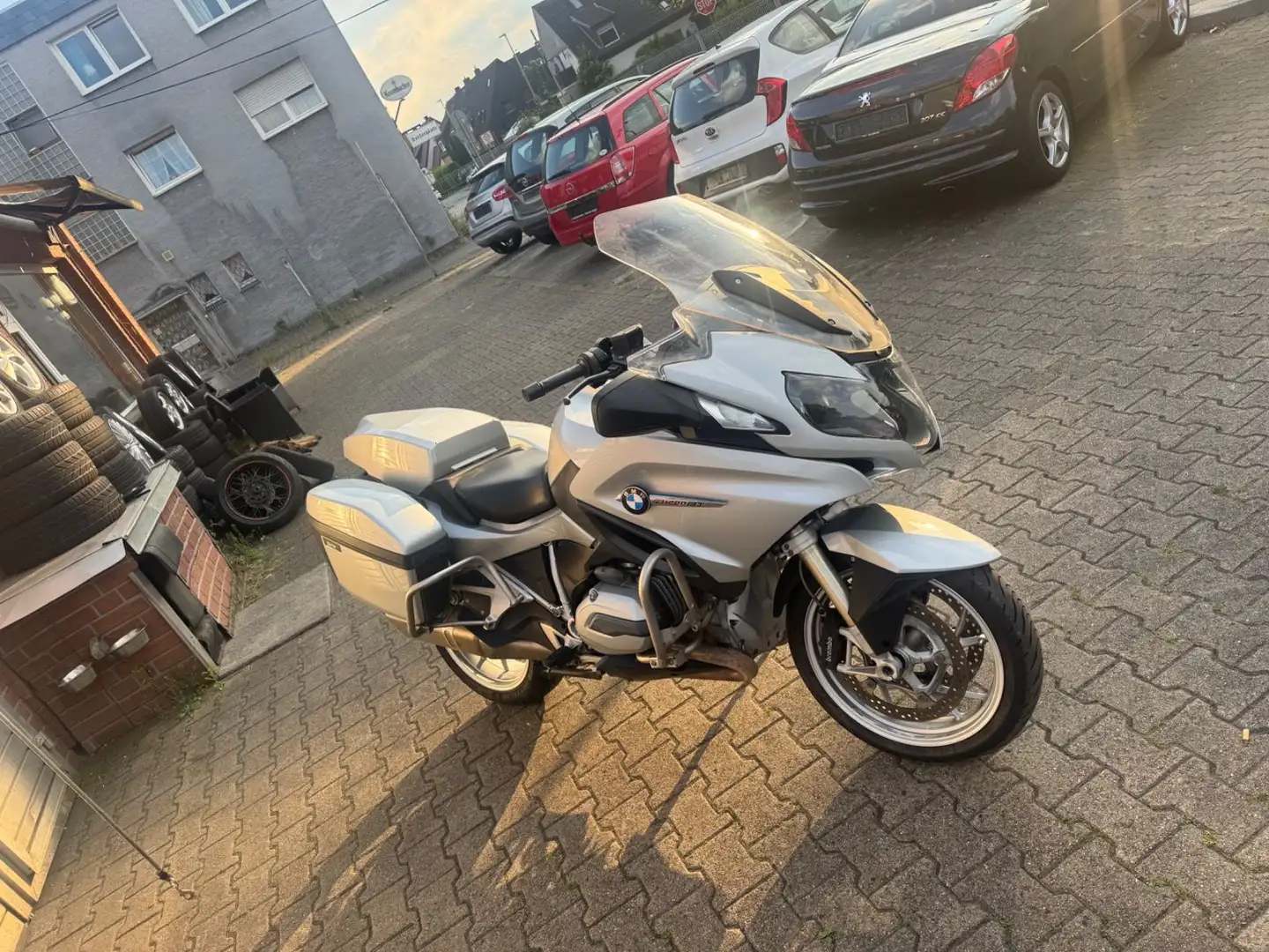 BMW R 1200 RT I.Hand Mwst Bj.12/15 73TKM Plateado - 1