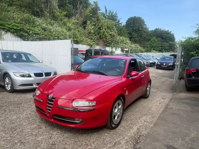 Alfa Romeo 147 1.6 T.Spark ECO Distinctive 1.Hand TÜV NEU
