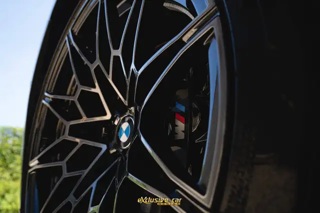 BMW M3 view 10