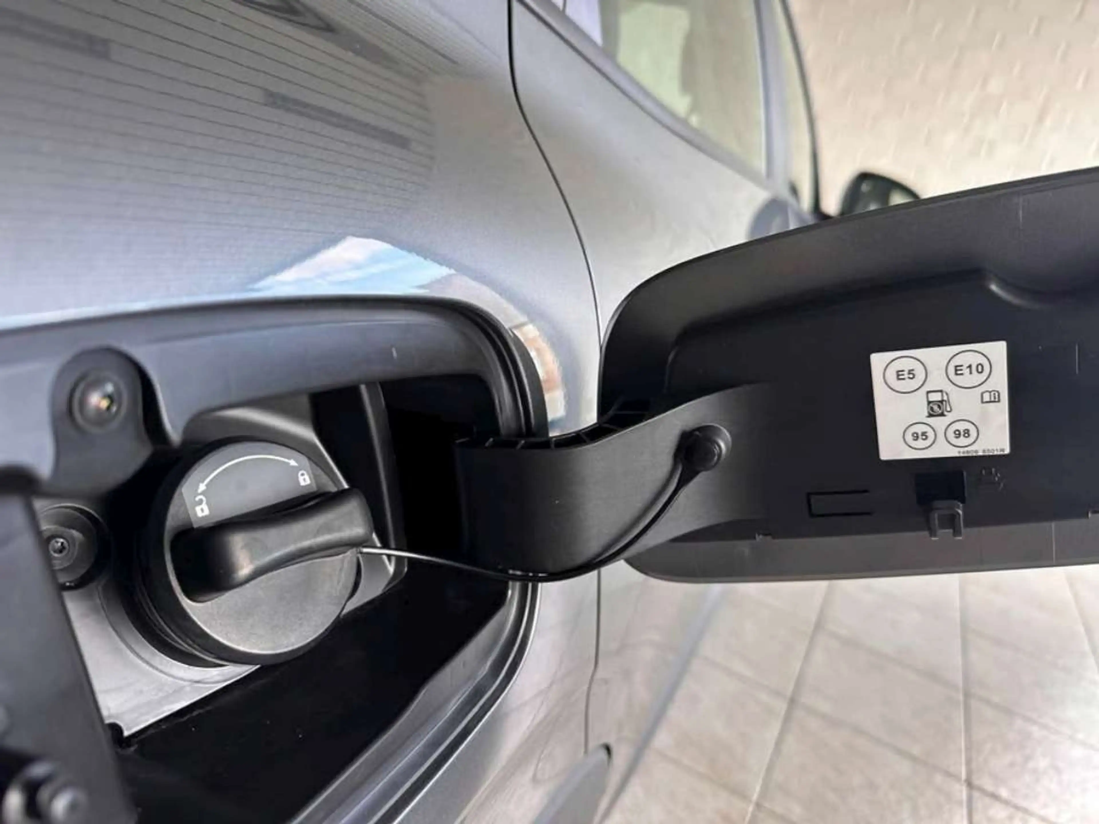 Renault Arkana Evolution Mild Hybrid 140 EDC — photo 13