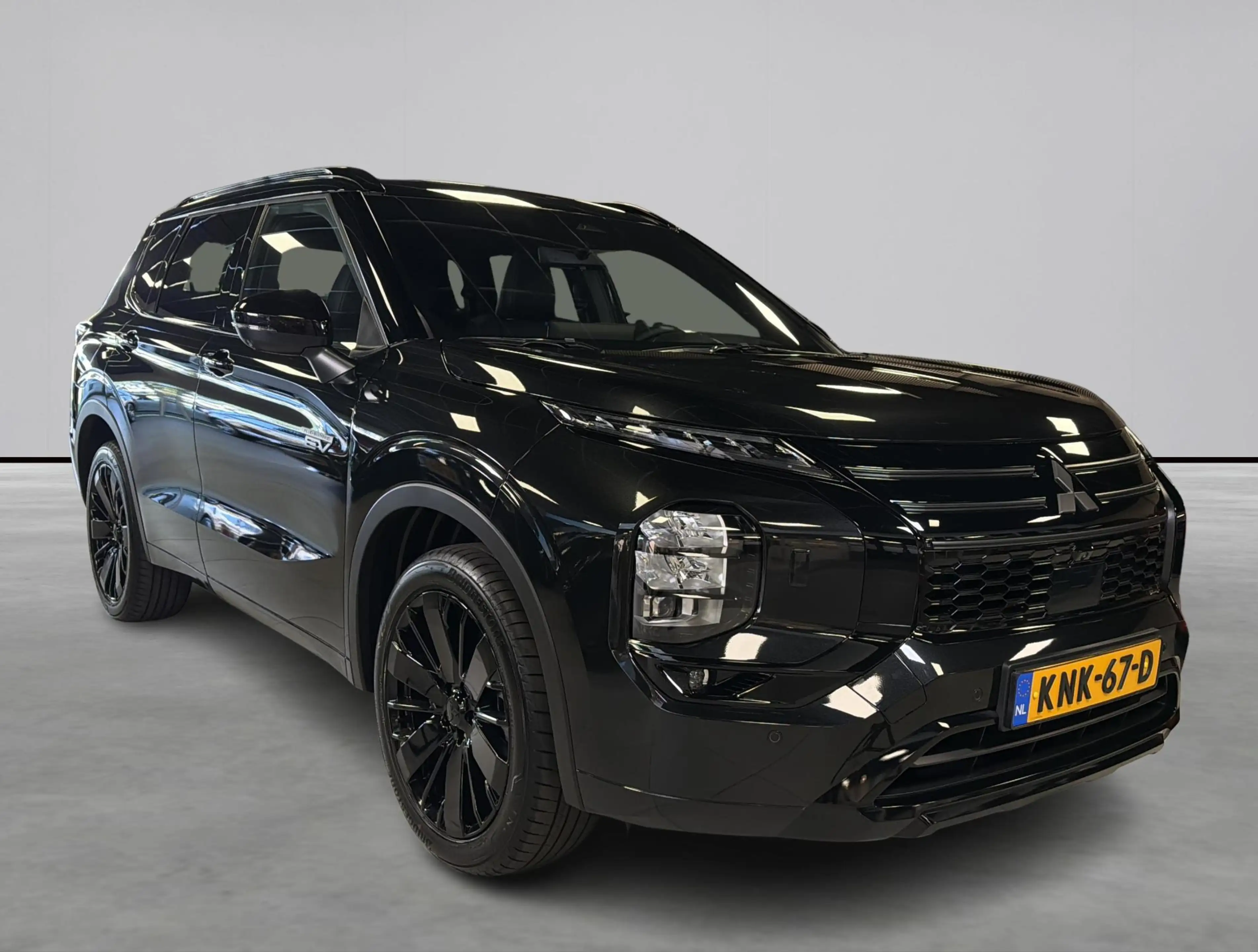 Mitsubishi Outlander 2.4 PHEV Black Edition — photo 7