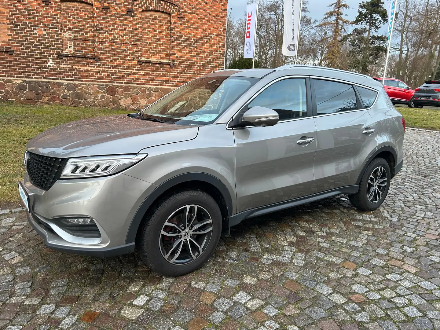 DFSK Fengon 580 7 Sitzer, Navi, Tempomat, getönte Scheiben... Grau - 1