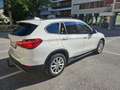BMW X1 X1 xDrive18d Advantage Aut. Advantage Weiß - thumbnail 2