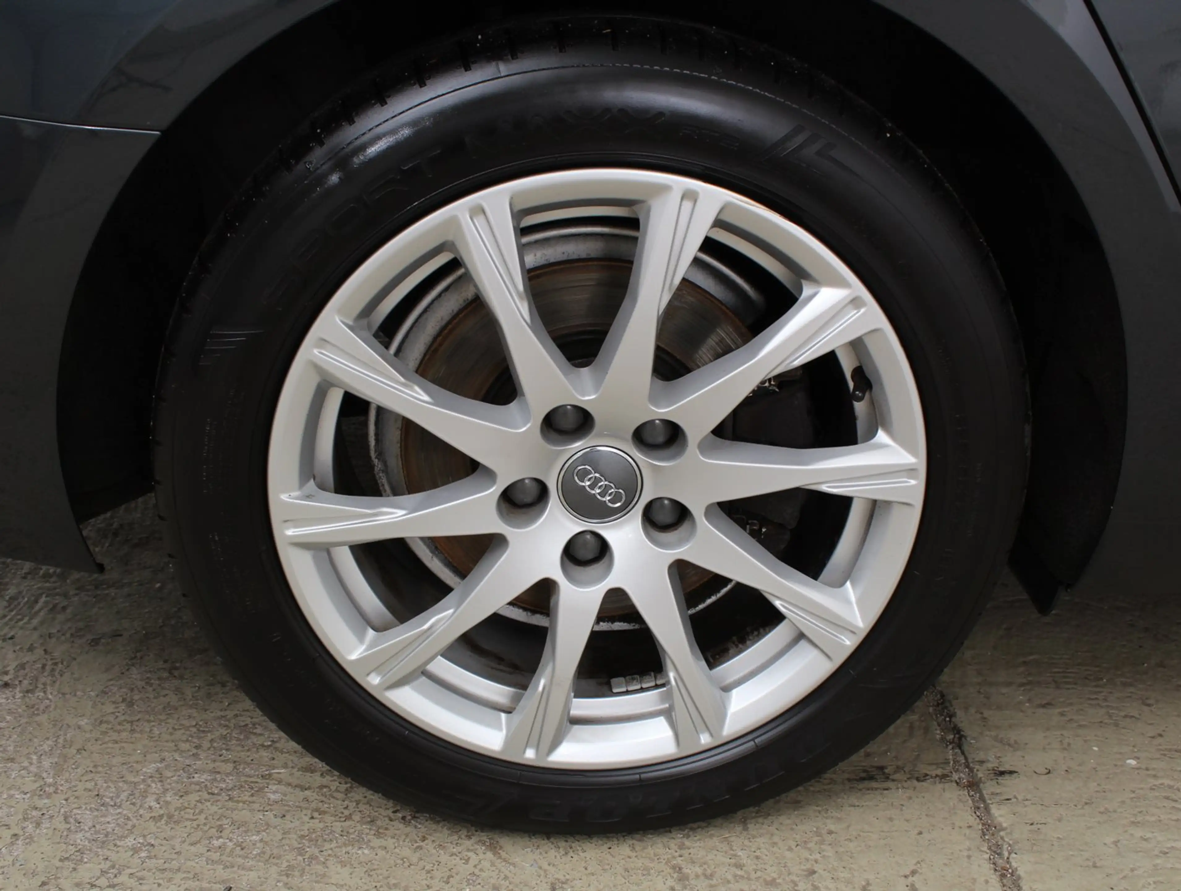 Audi A4 2.0 TDI Sport — photo 14