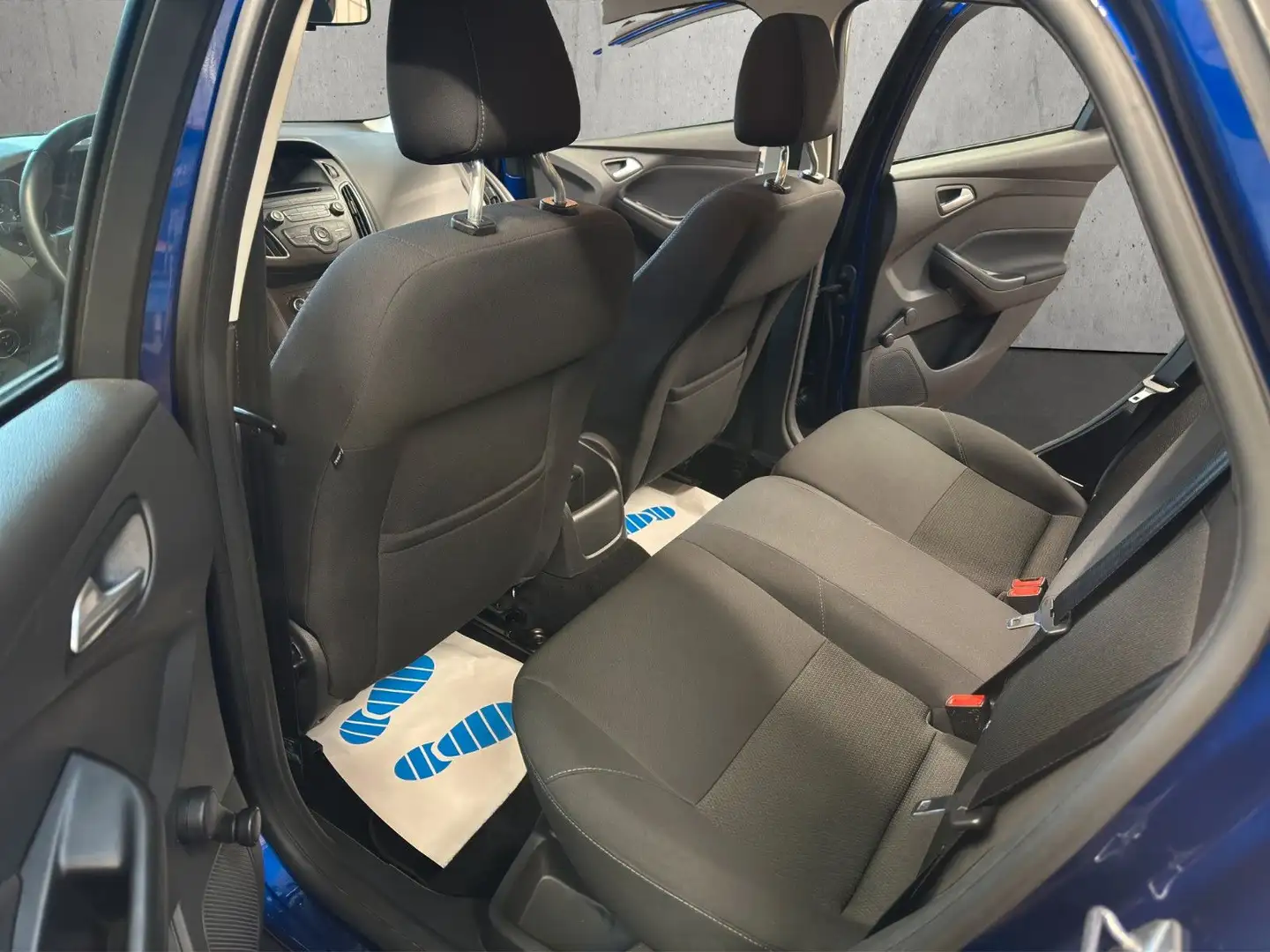 Ford Focus Lim. *TÜVNEU*SHEFT*ALLWETTER*GARANTIE* Azul - 2