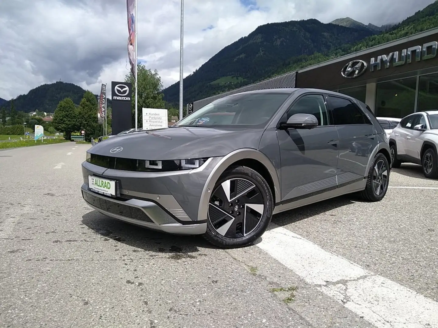 Hyundai IONIQ 5 Prestige Line 84kWh 4WD WP S-Sense V2L PANO Grau - 2