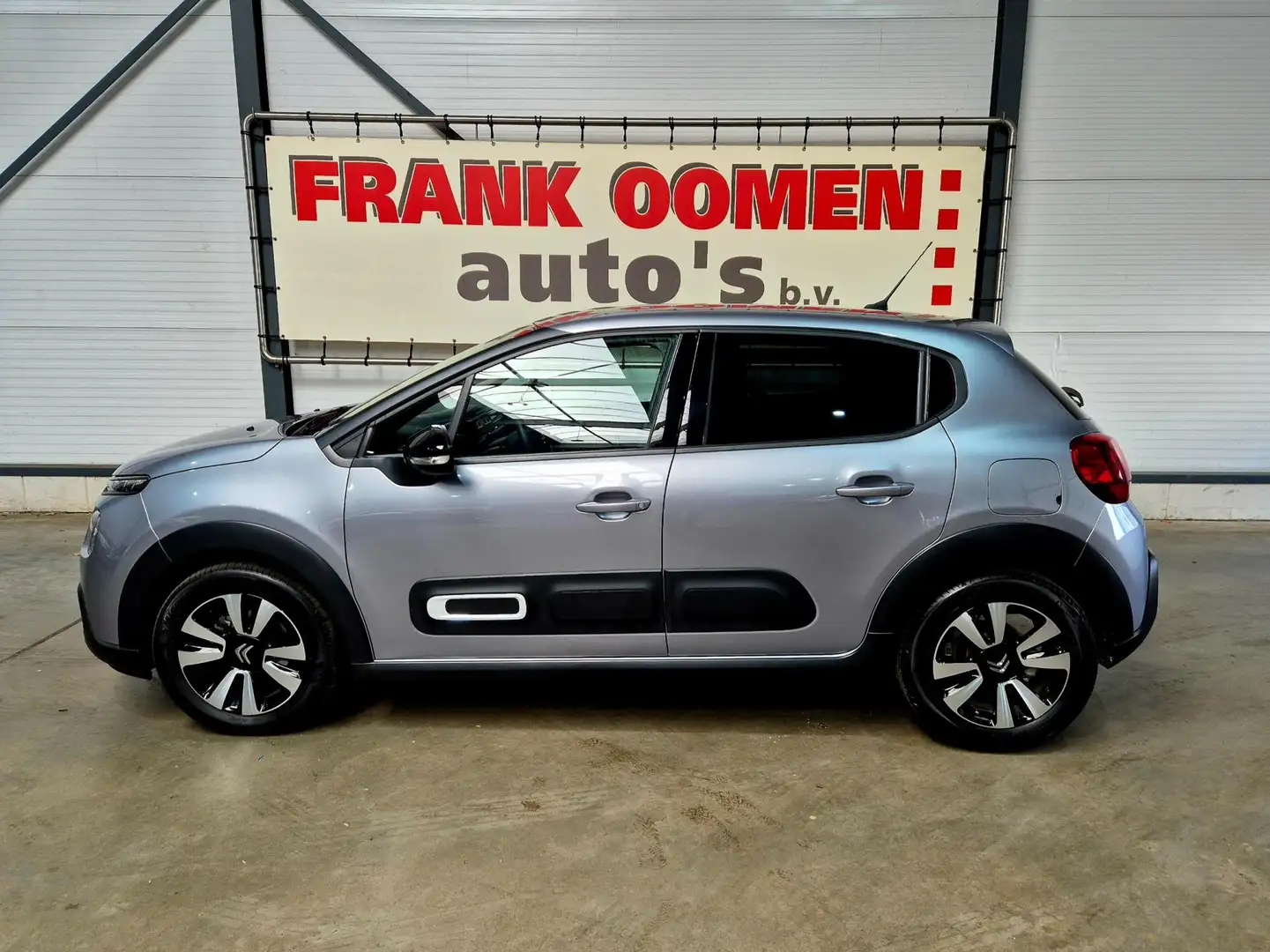 Citroen C3 1.2 PureTech 110PK Max + LED|Navigatie|Apple|Andro Grijs - 2