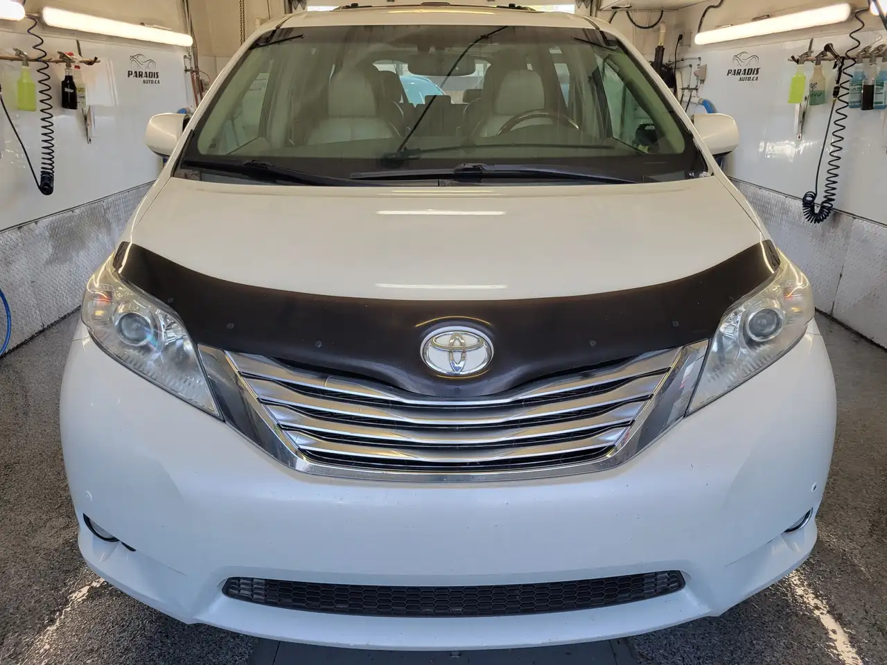 Toyota Sienna fotografie Toyota Sienna
