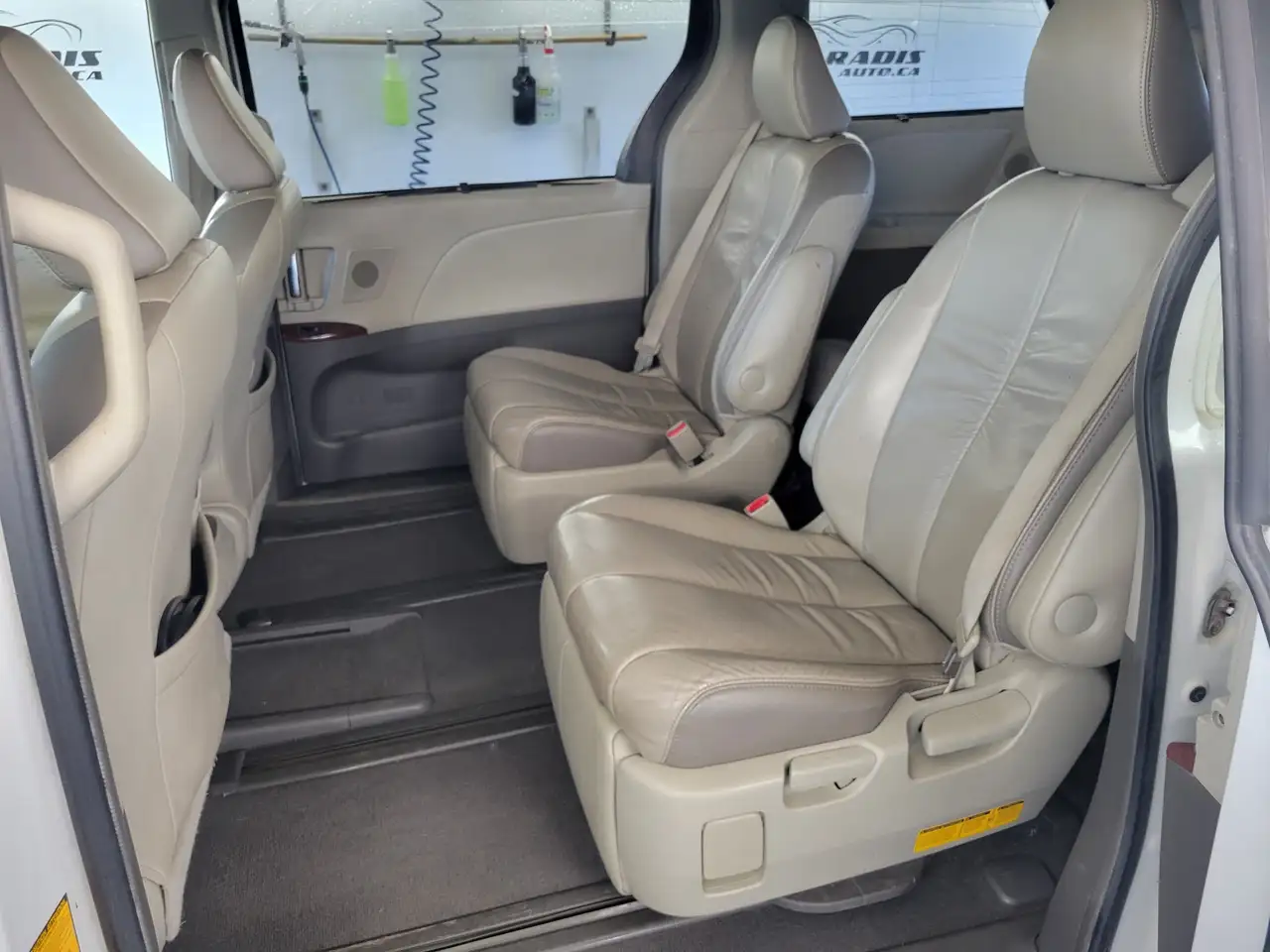 Toyota Sienna fotografie Toyota Sienna