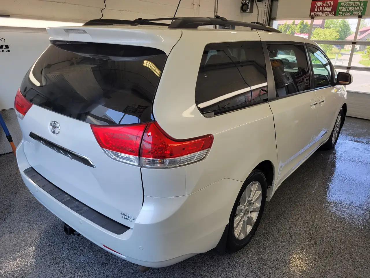 Toyota Sienna fotografie Toyota Sienna