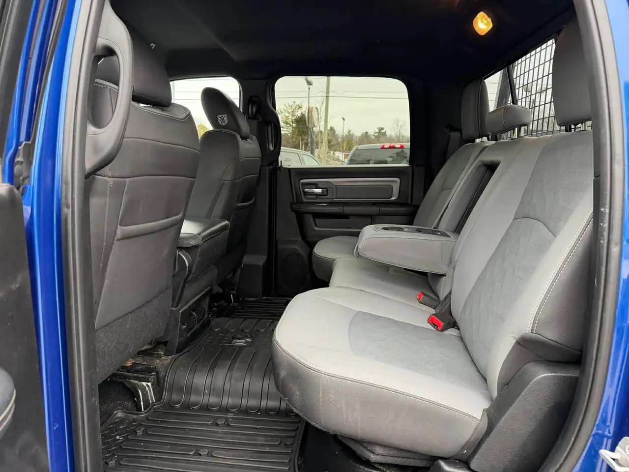 RAM 2500 снимка RAM 2500