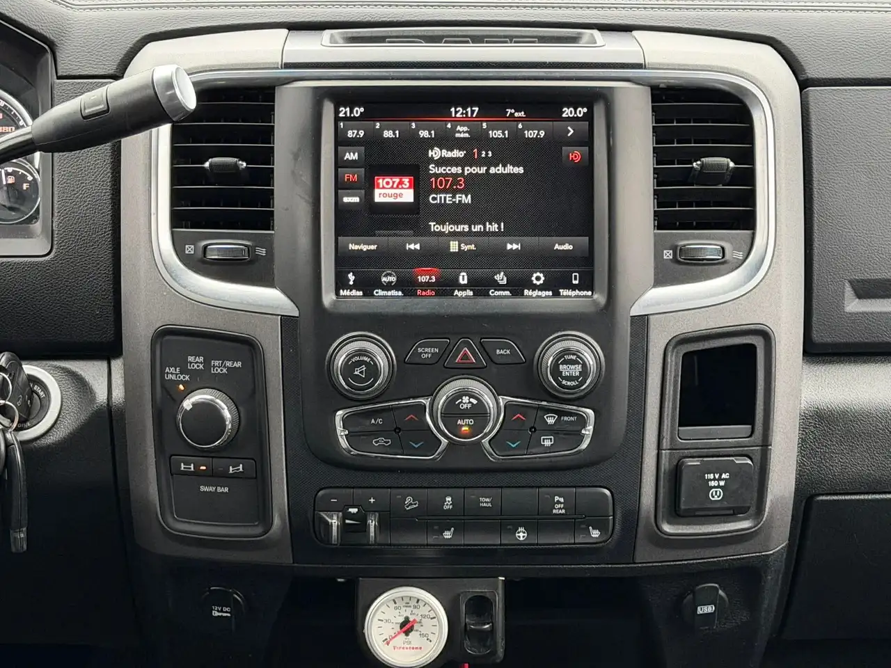 RAM 2500 снимка RAM 2500