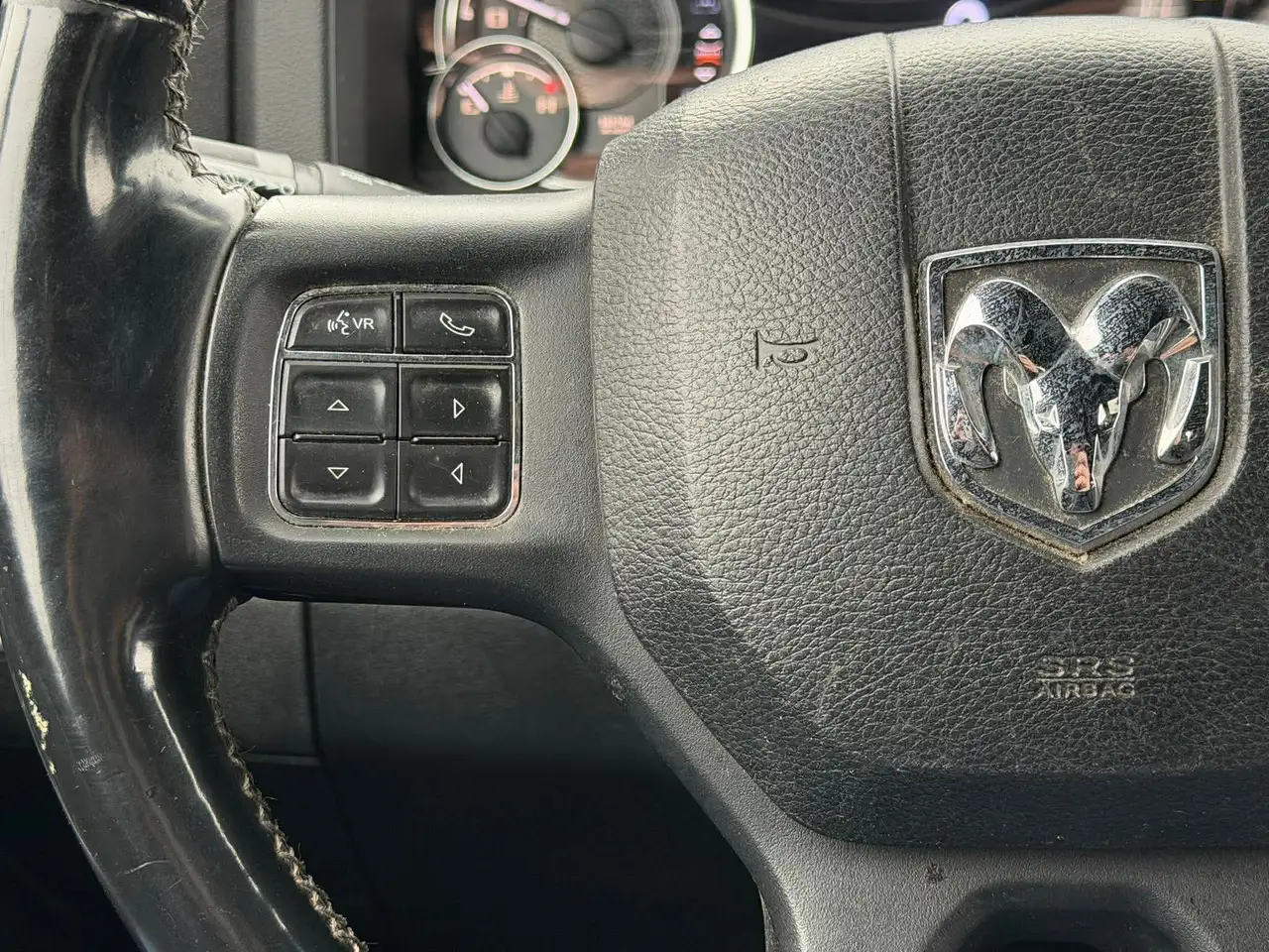 RAM 2500 снимка RAM 2500