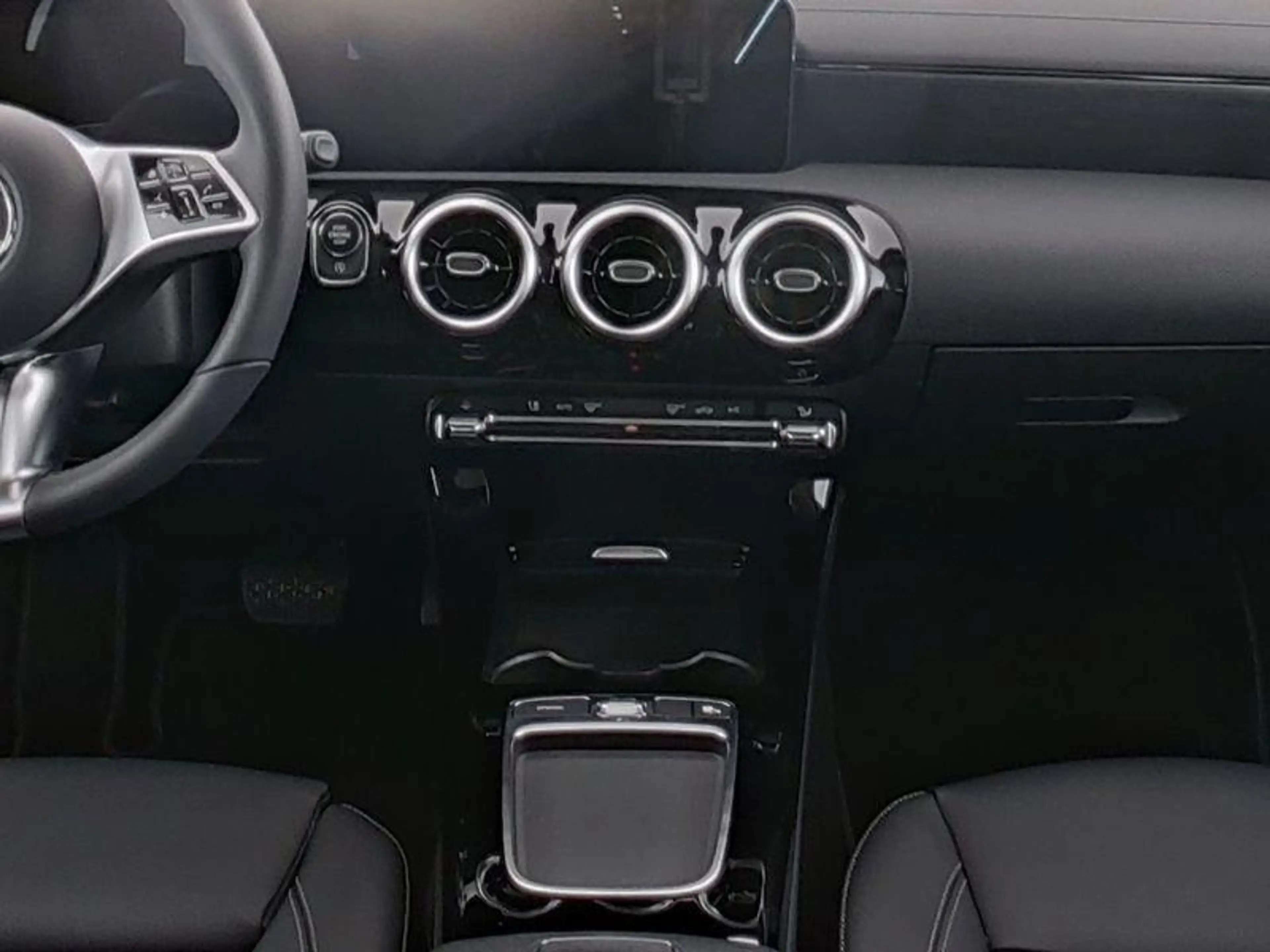 Mercedes-Benz CLA 180 Shooting Brake Luxury Line | Lederen Interieur | P — photo 4