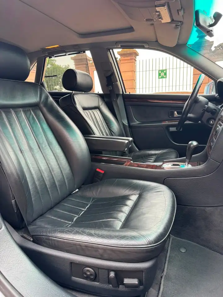 Audi A8 4.2 quattro tiptronic lückenlos Scheckheftgep, foto 12