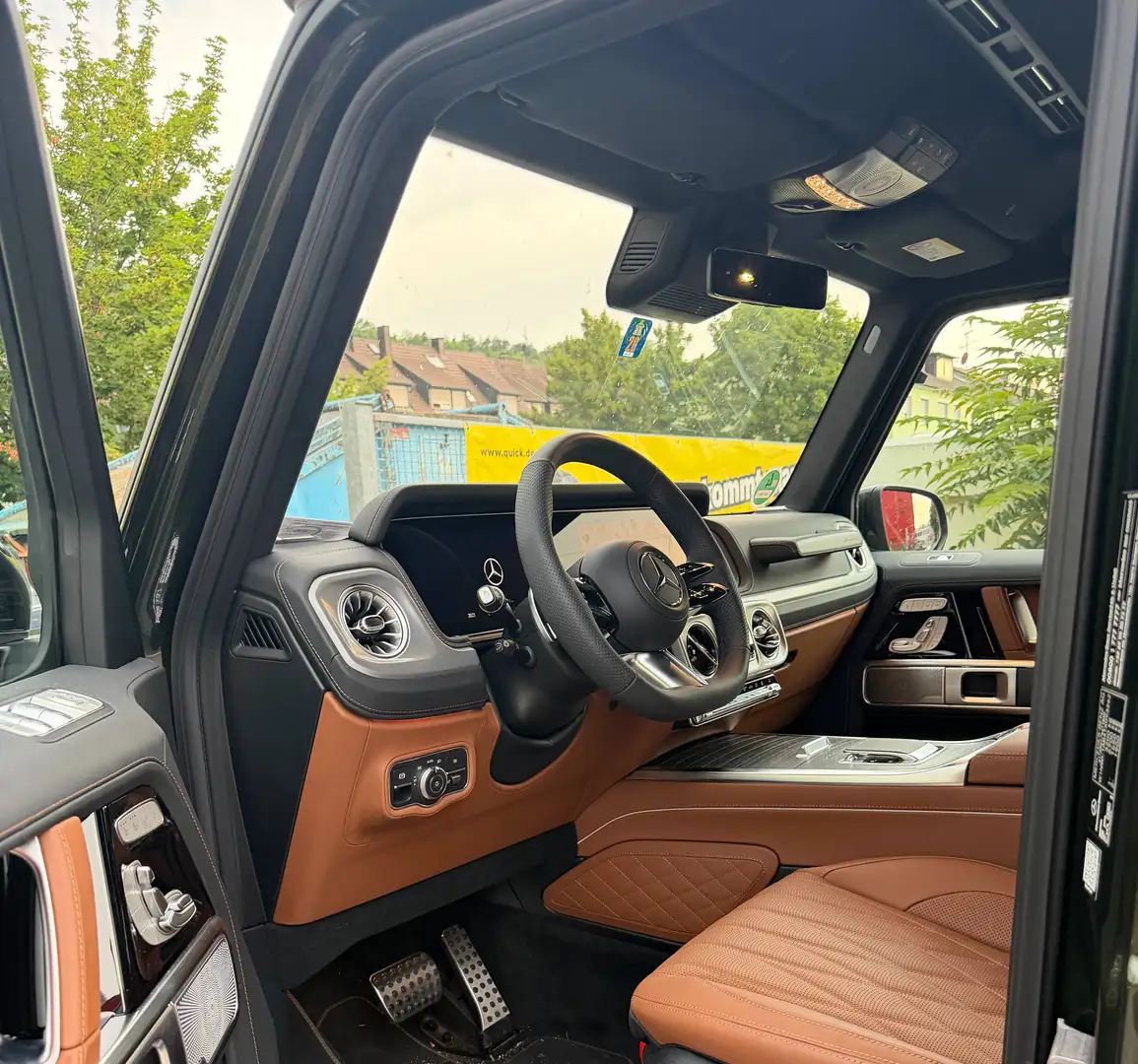 Mercedes-Benz G 450 AMG Line, Night I & II, Superior Line Interior, 8fach bereift Grün - 2
