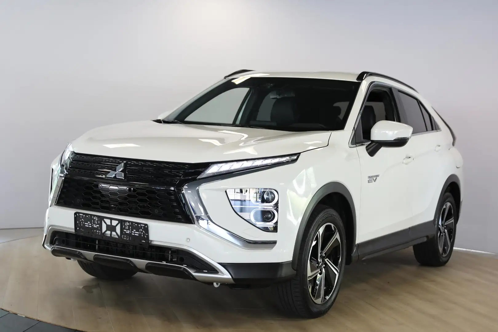 Mitsubishi Eclipse Cross 2.4 PHEV Intense+ | Cruise | Navi | Camera Wit - 1