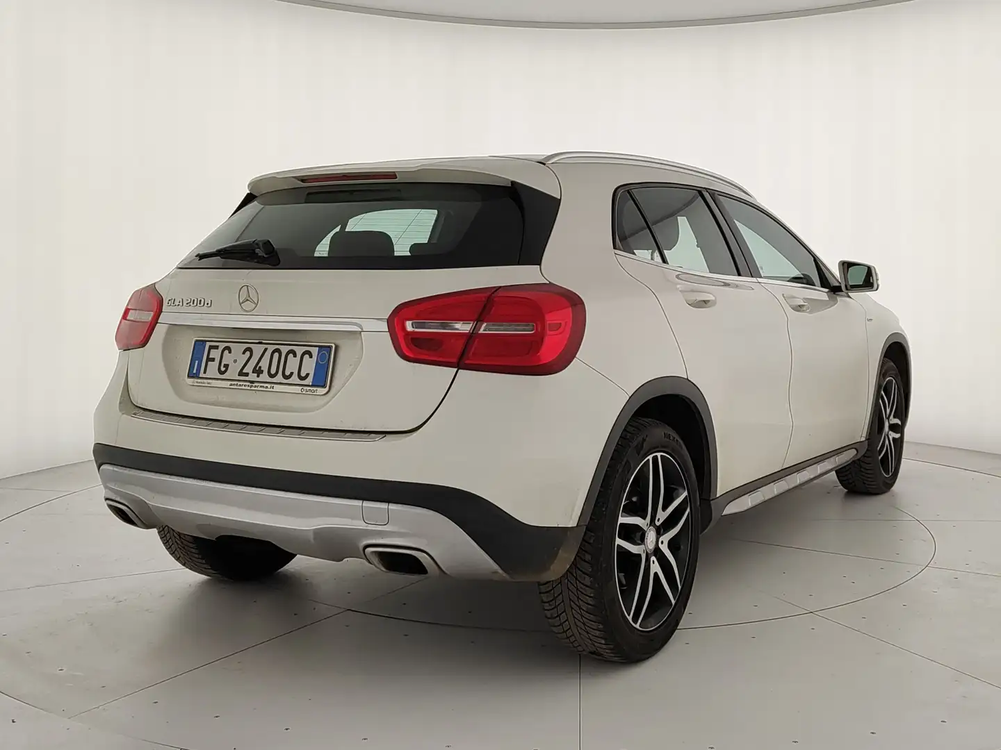 Mercedes-Benz GLA 200 GLA-X156 2014 d (cdi) Activity Enduro Automatic Fehér - 2