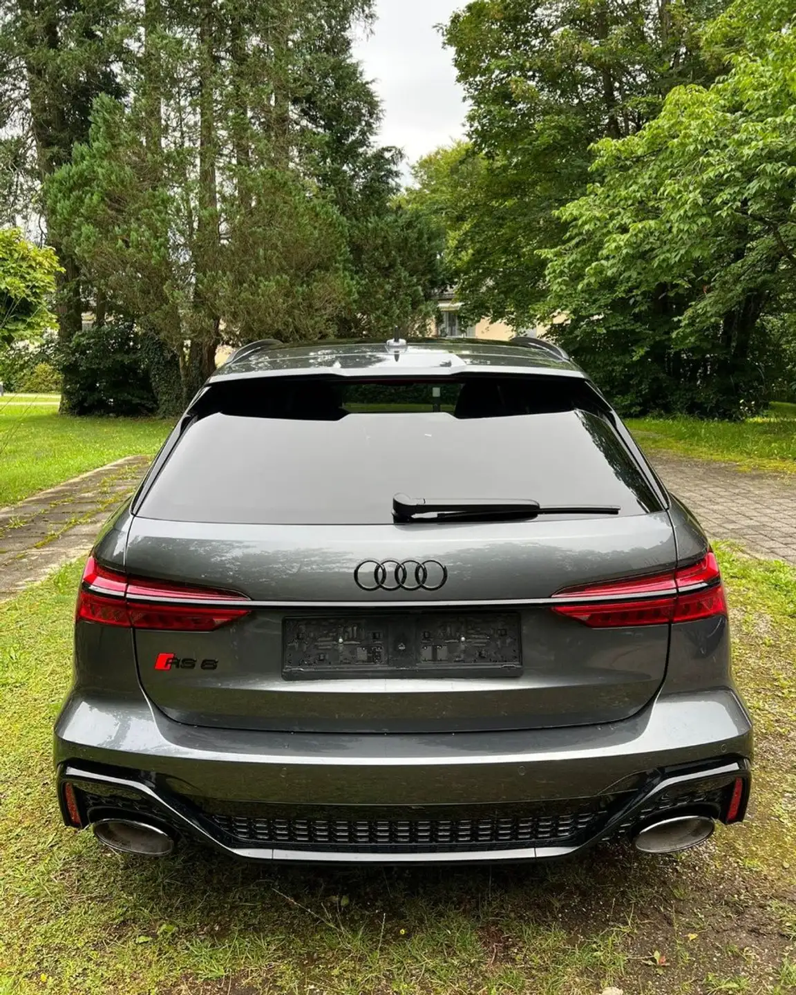 아우디 Audi RS6 4.0 TFSI 2024 건메탈 사진 4