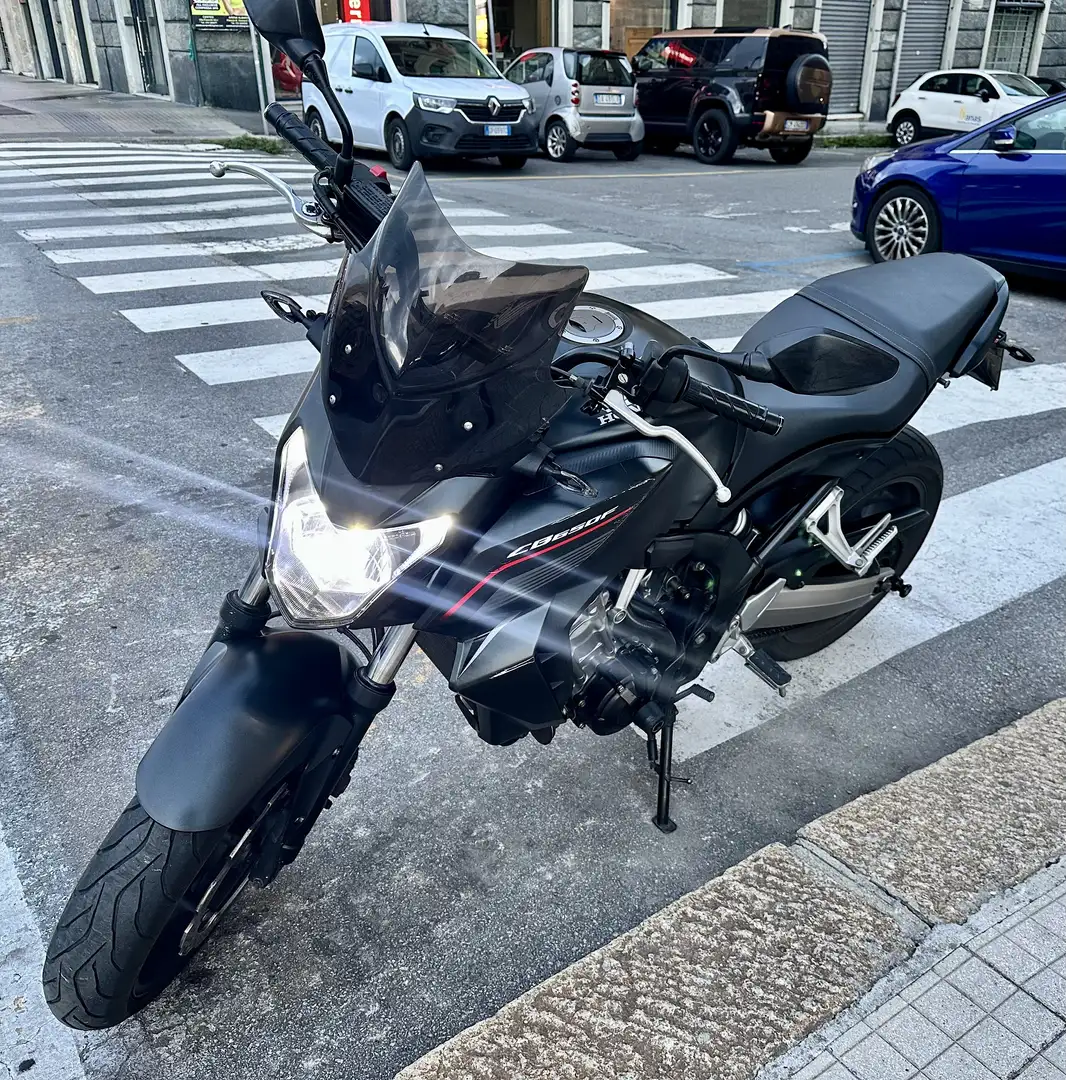 Honda CB 650 650F ABS 64kw 87cv Noir - 1