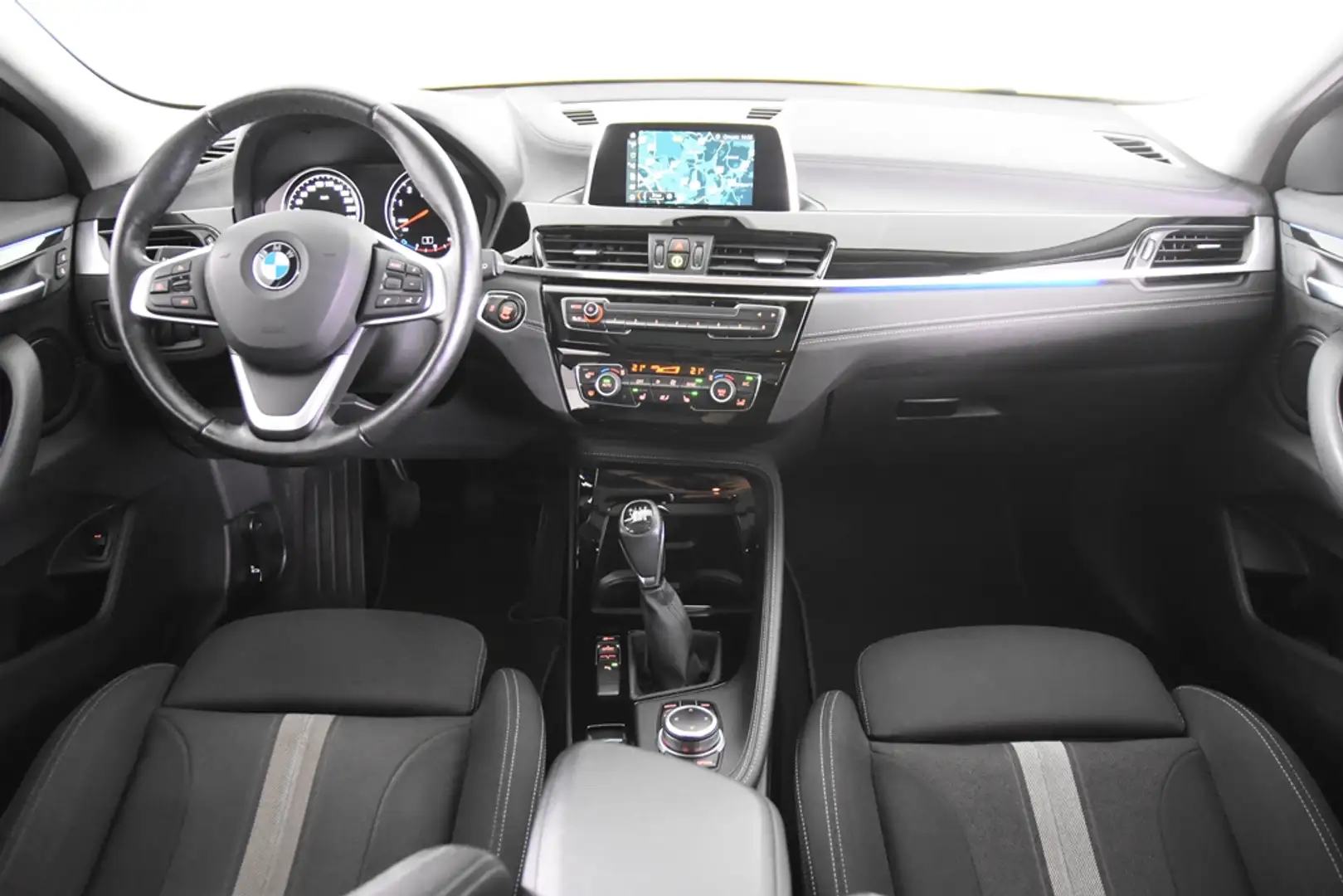 BMW X2 sDrive18i Sport-Line *1ste Eigenaar*Panoramadak*Na Zwart - 2