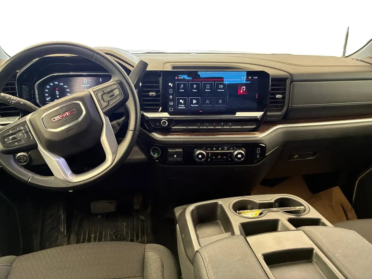 GMC Sierra 3500HD снимка GMC Sierra 3500HD
