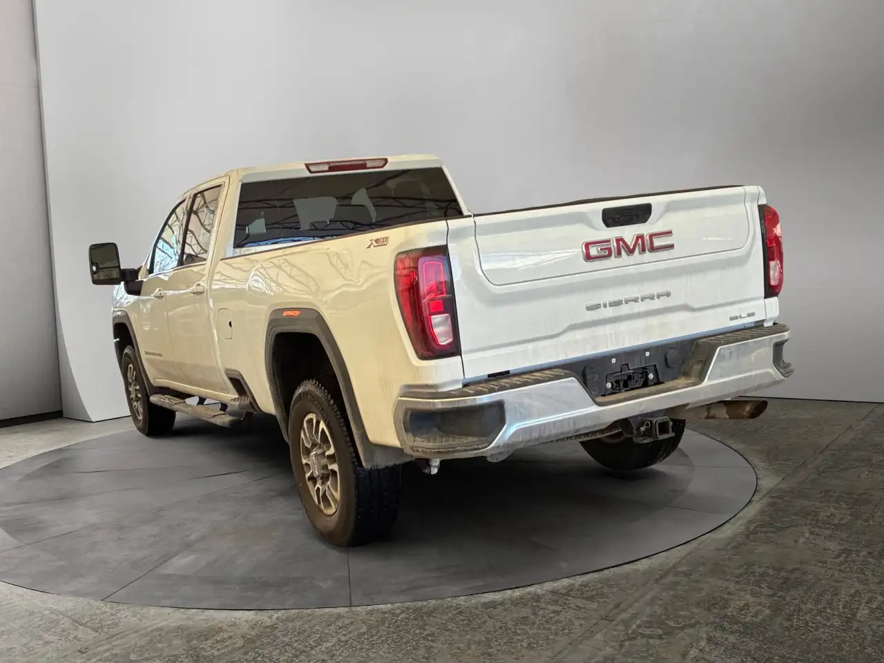 GMC Sierra 3500HD снимка GMC Sierra 3500HD