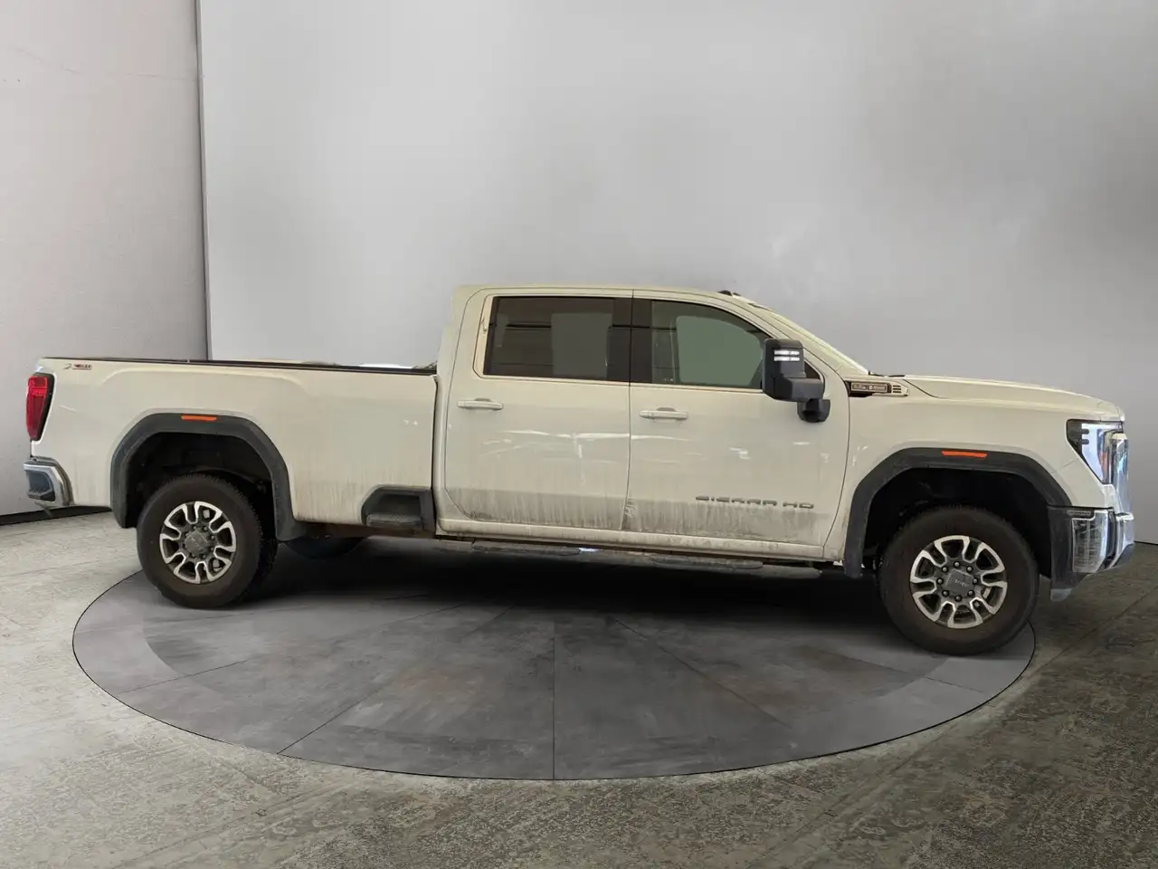 GMC Sierra 3500HD снимка GMC Sierra 3500HD