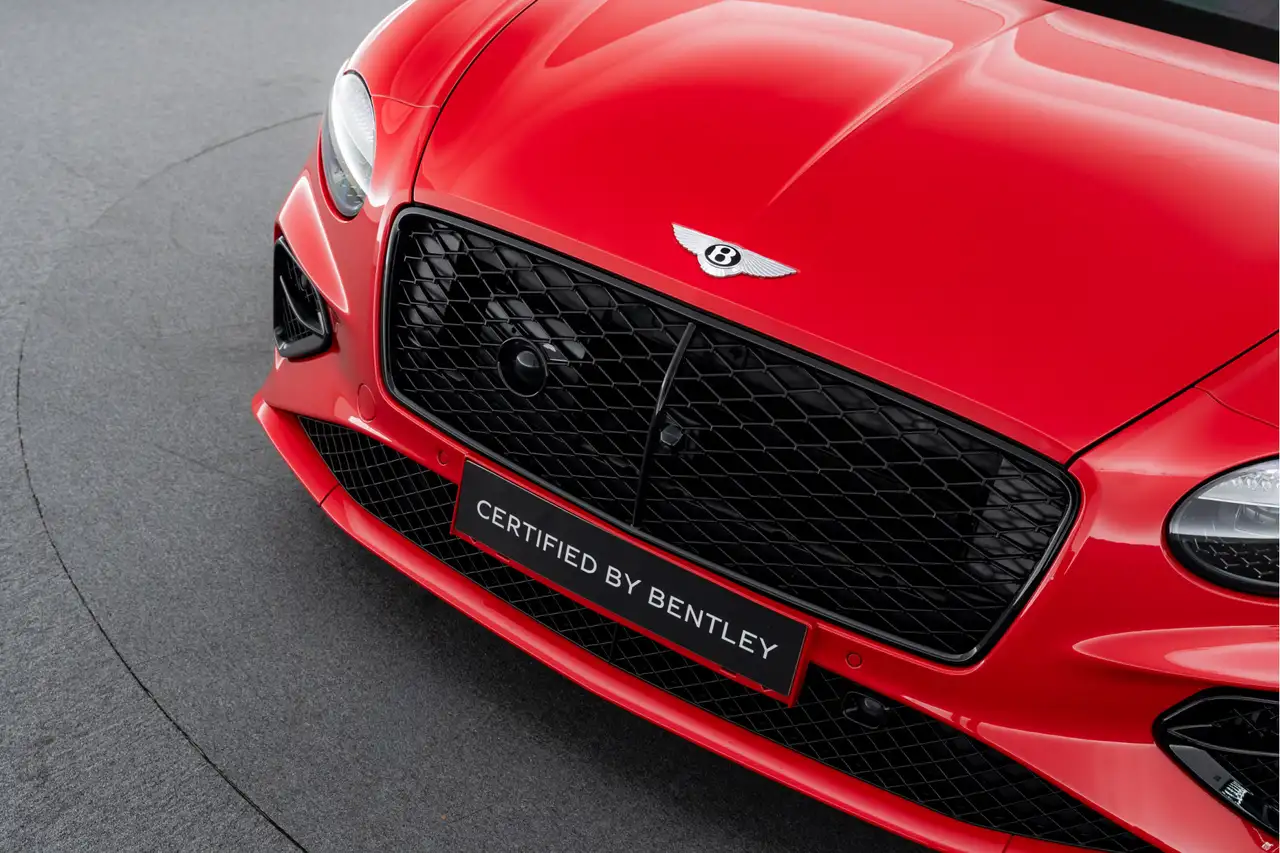 Bentley Continental GT 2024 — фото 10