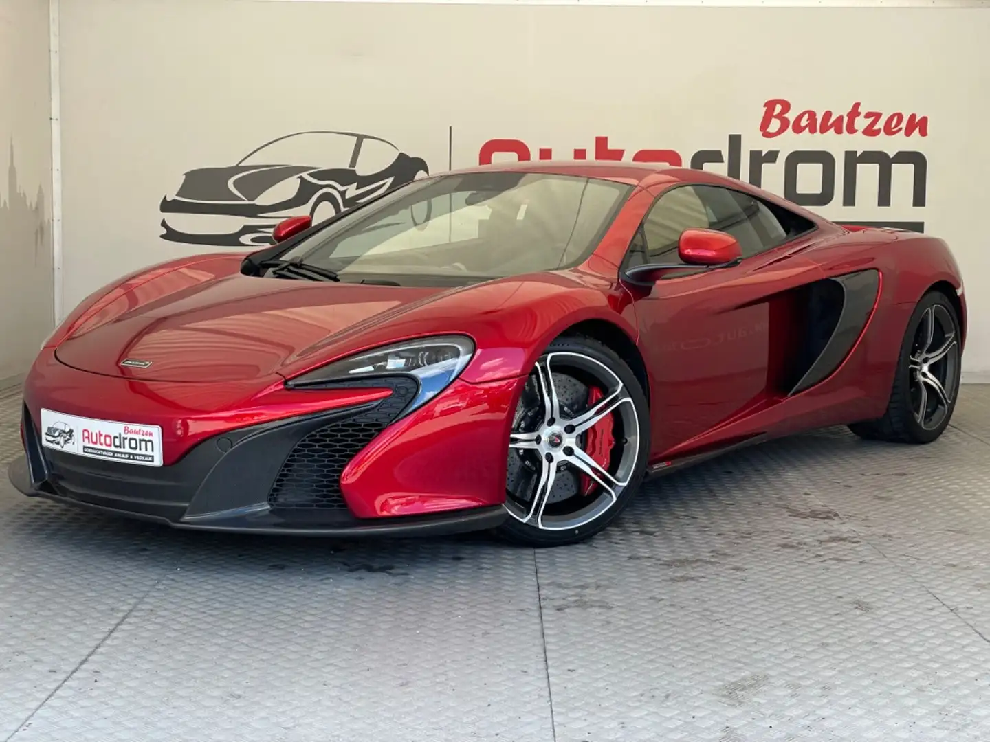 McLaren 650S Coupe Red - 1