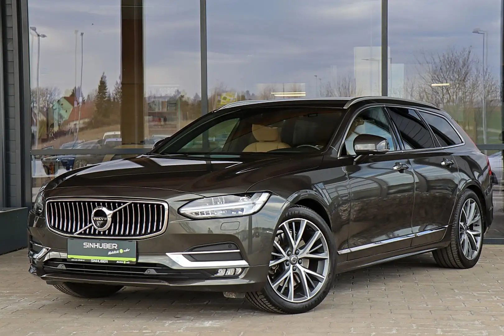 Volvo V90 T5 Inscription Geartronic AHK schwenkbar, ACC, ... Grau - 1