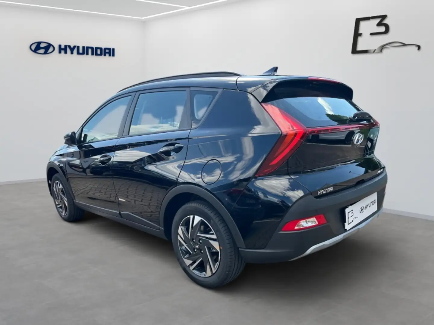 Hyundai BAYON 1.0 Turbo 48V iMT Trend Licht-, Navi-, Komfortpake Negro - 2
