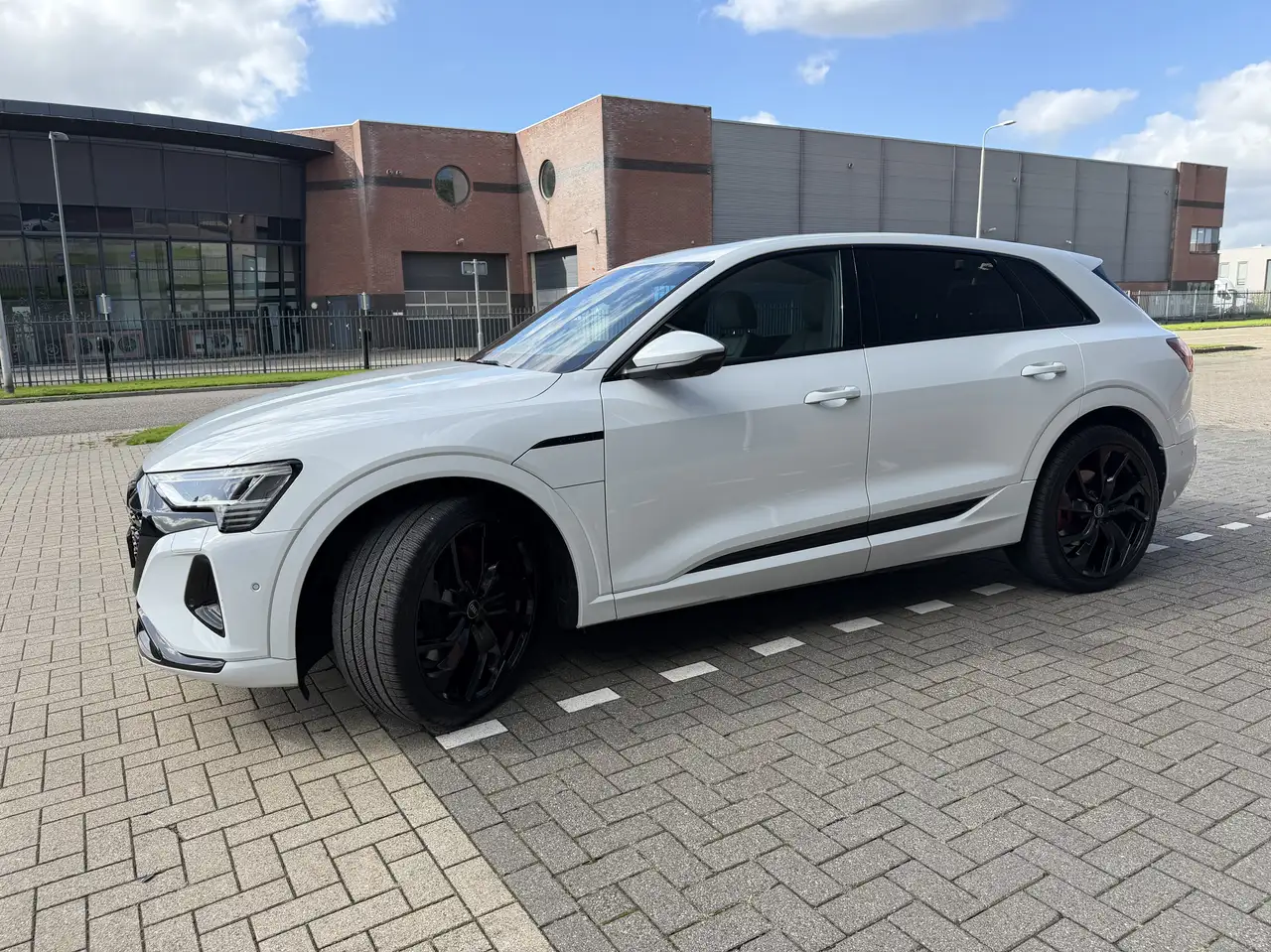 Audi Q8 e-tron
