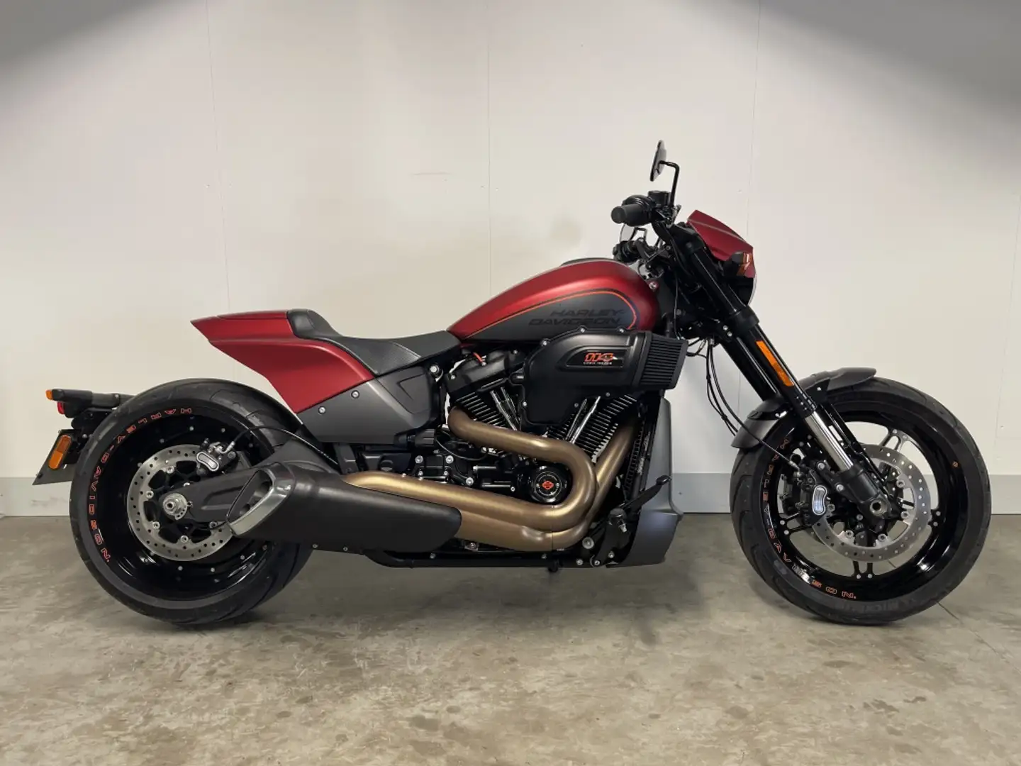 Harley-Davidson Softail FXDRS Červená - 1