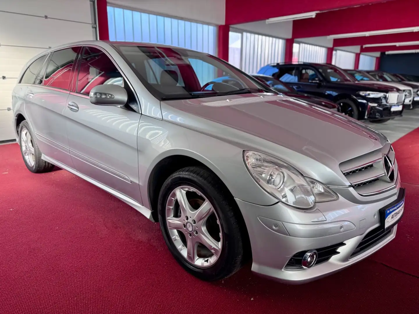 Mercedes-Benz R 320 CDI Lang 7 Sitze 4Matic AMG Airmatic Xenon Zilver - 2
