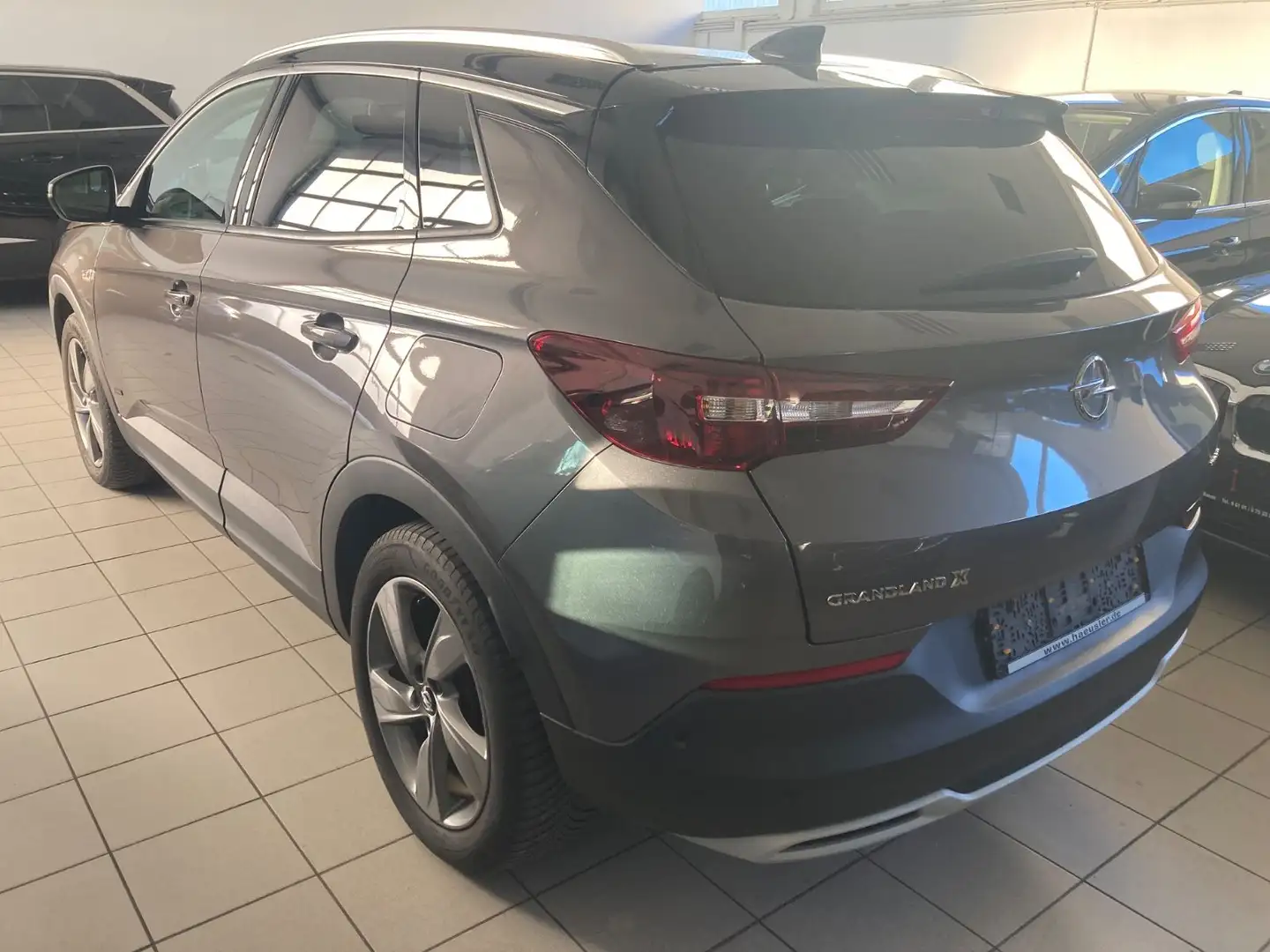 Opel Grandland X Hyb ULTIMATE Leder LED 360° AHK SH Grau - 2