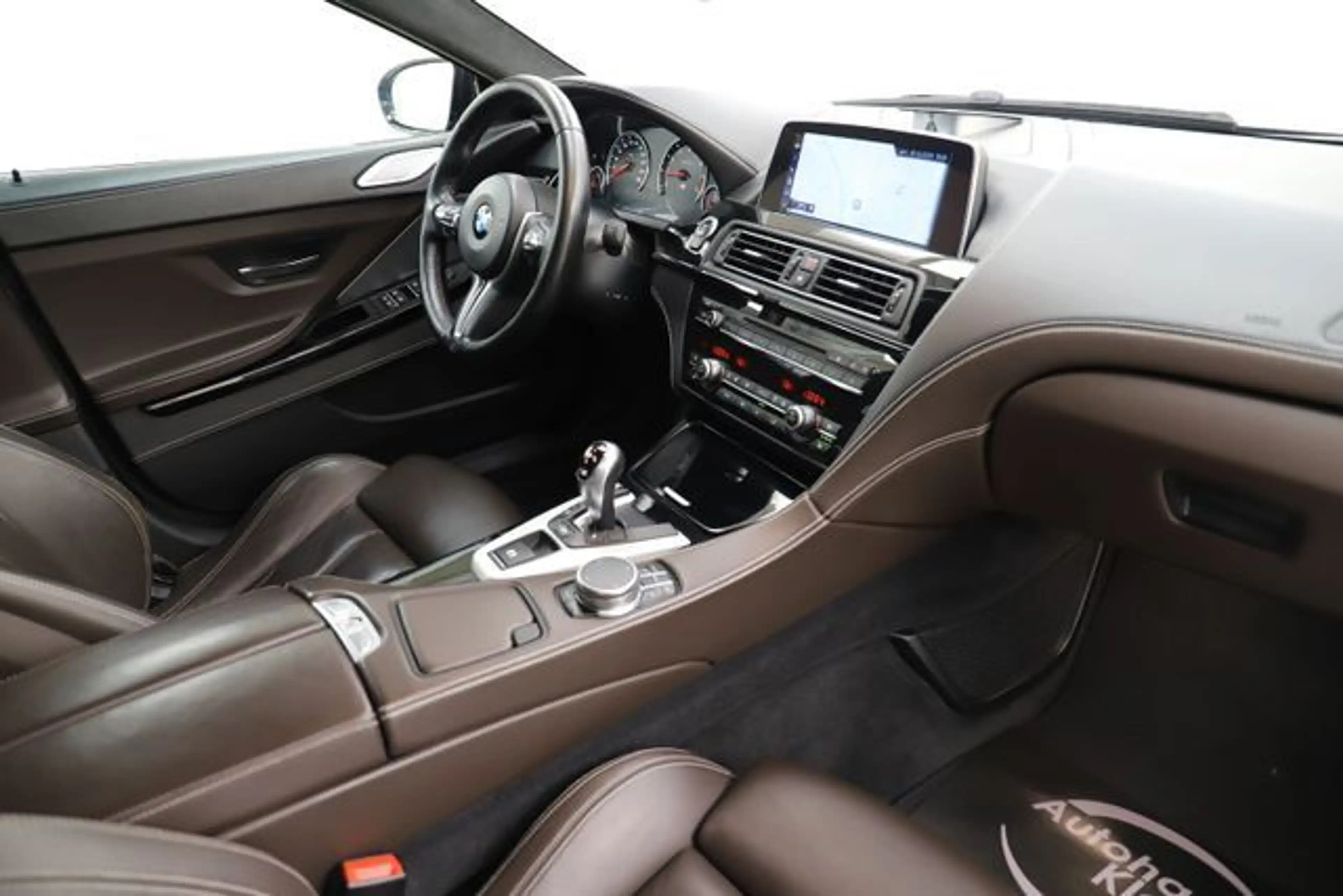 BMW M6 Gran Coupe LCI 4.4 560 PS B&O HUD Individual — photo 15
