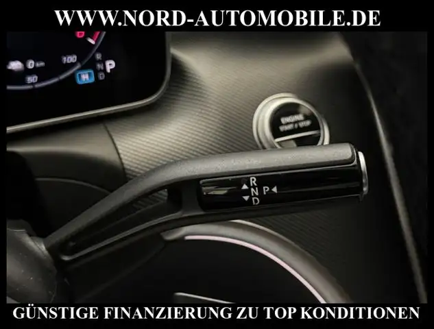 Mercedes-Benz 300 view 22
