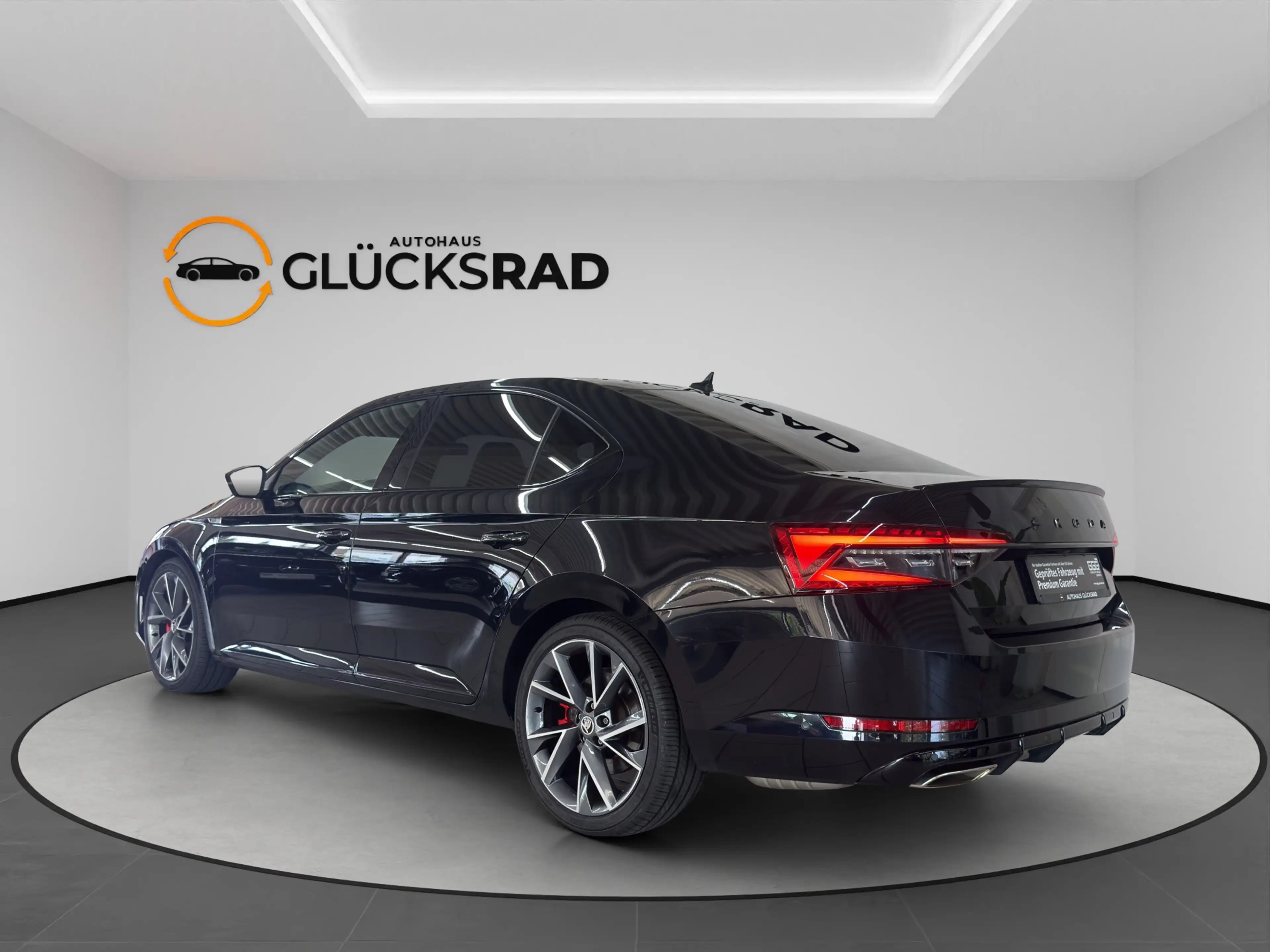 Skoda Superb Sportline 4x4 Virtual Canton ACC DCC STHZ — photo 4