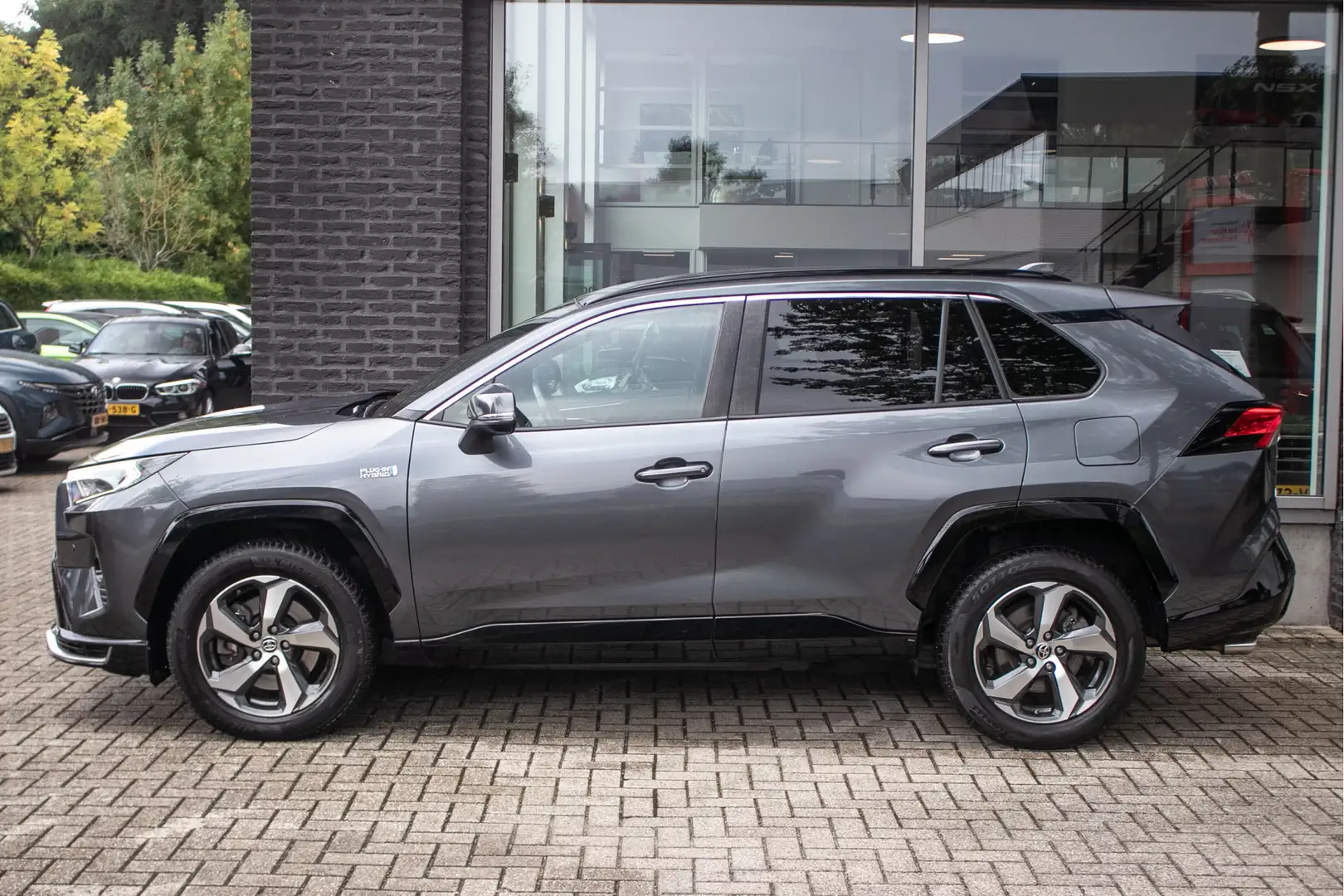 Toyota RAV 4 2.5 Plug-in Hybrid AWD Style - Apple cp/Android au Grau - 2