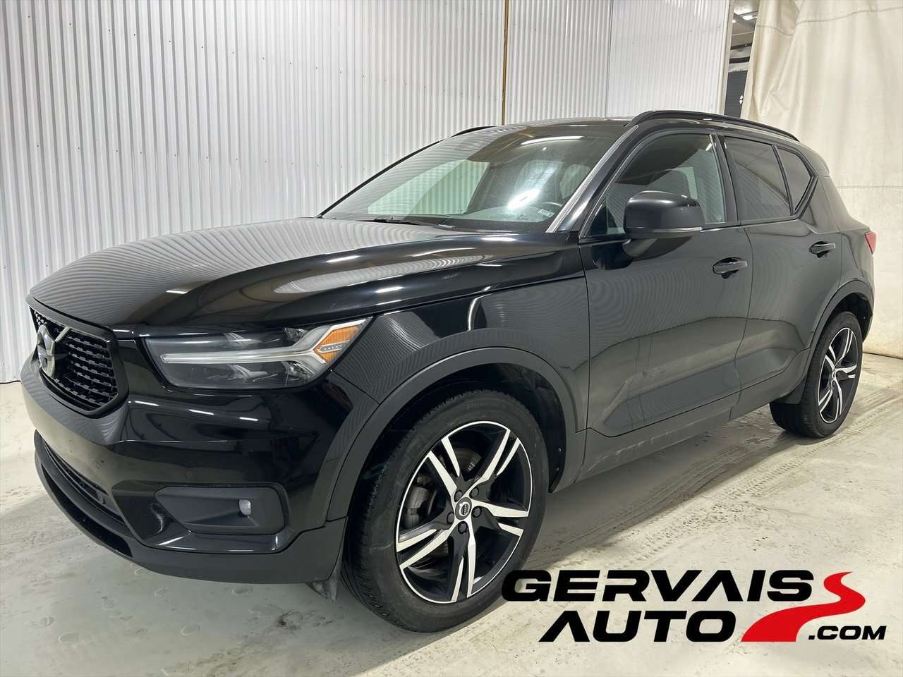 2022 Volvo XC40 R-Design T5 AWD Toit Panoramique Cuir/Suède