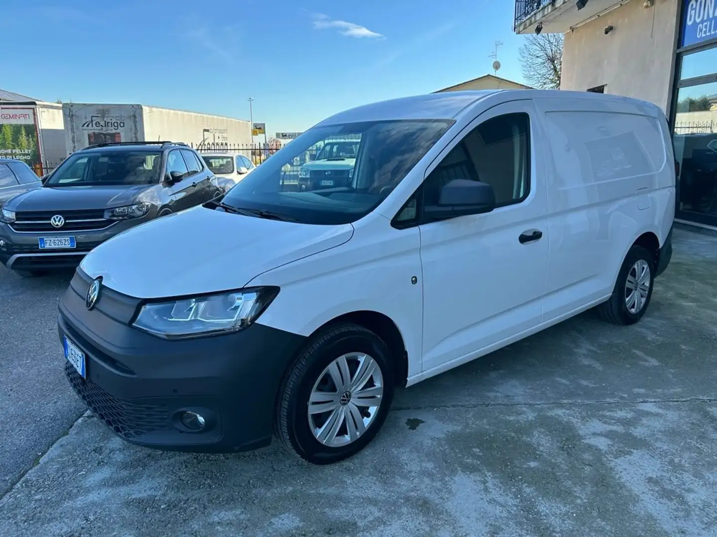 Volkswagen Caddy 2.0 TDI 102 CV Furgone Maxi Bianco - 2