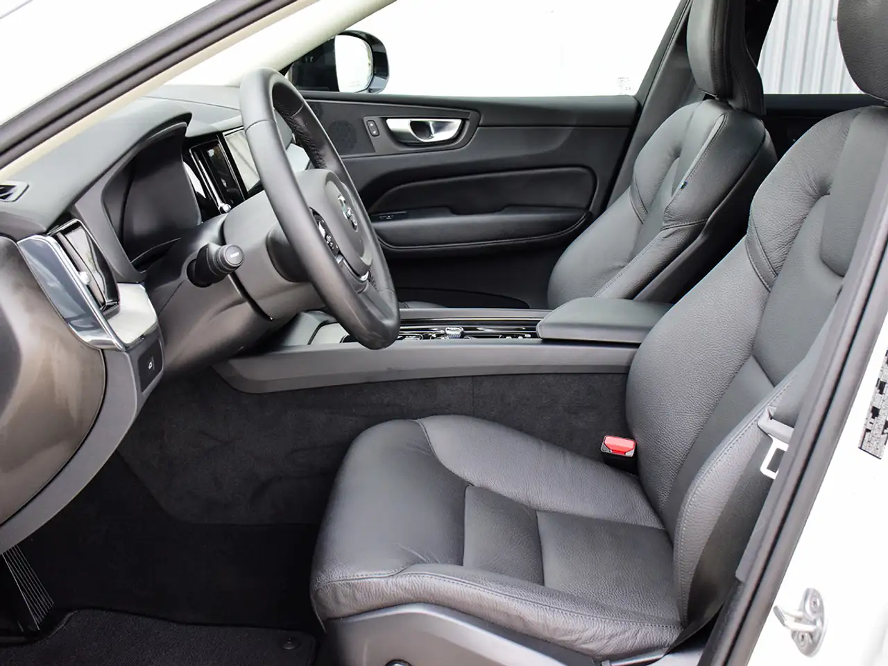 Volvo XC60 снимка Volvo XC60